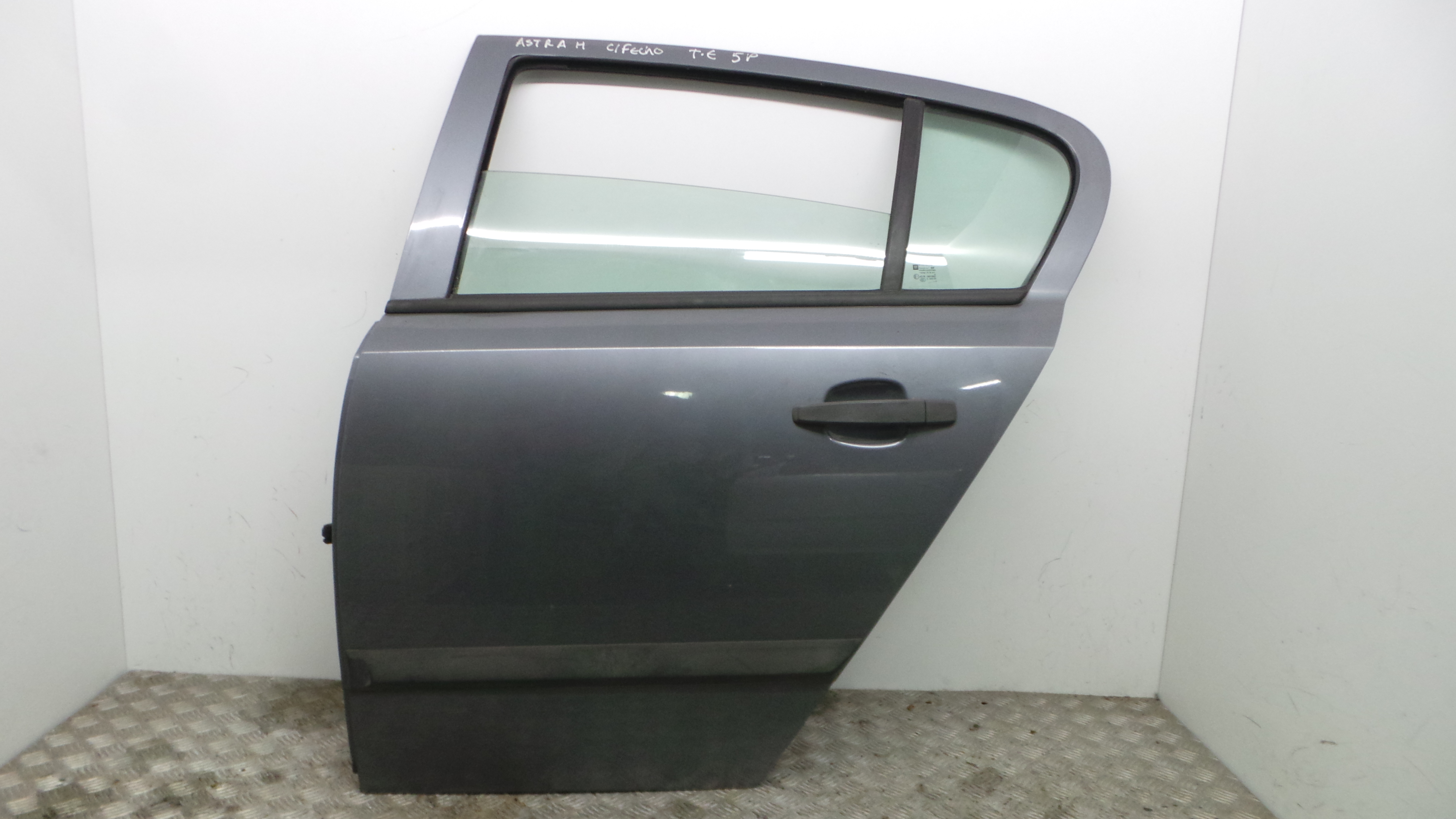 Porta Trás Esq 94710105 - OPEL ASTRA H (A04)-36191346 Porta Trás Esq 94710105 - OPEL ASTRA H (A04)-36191346