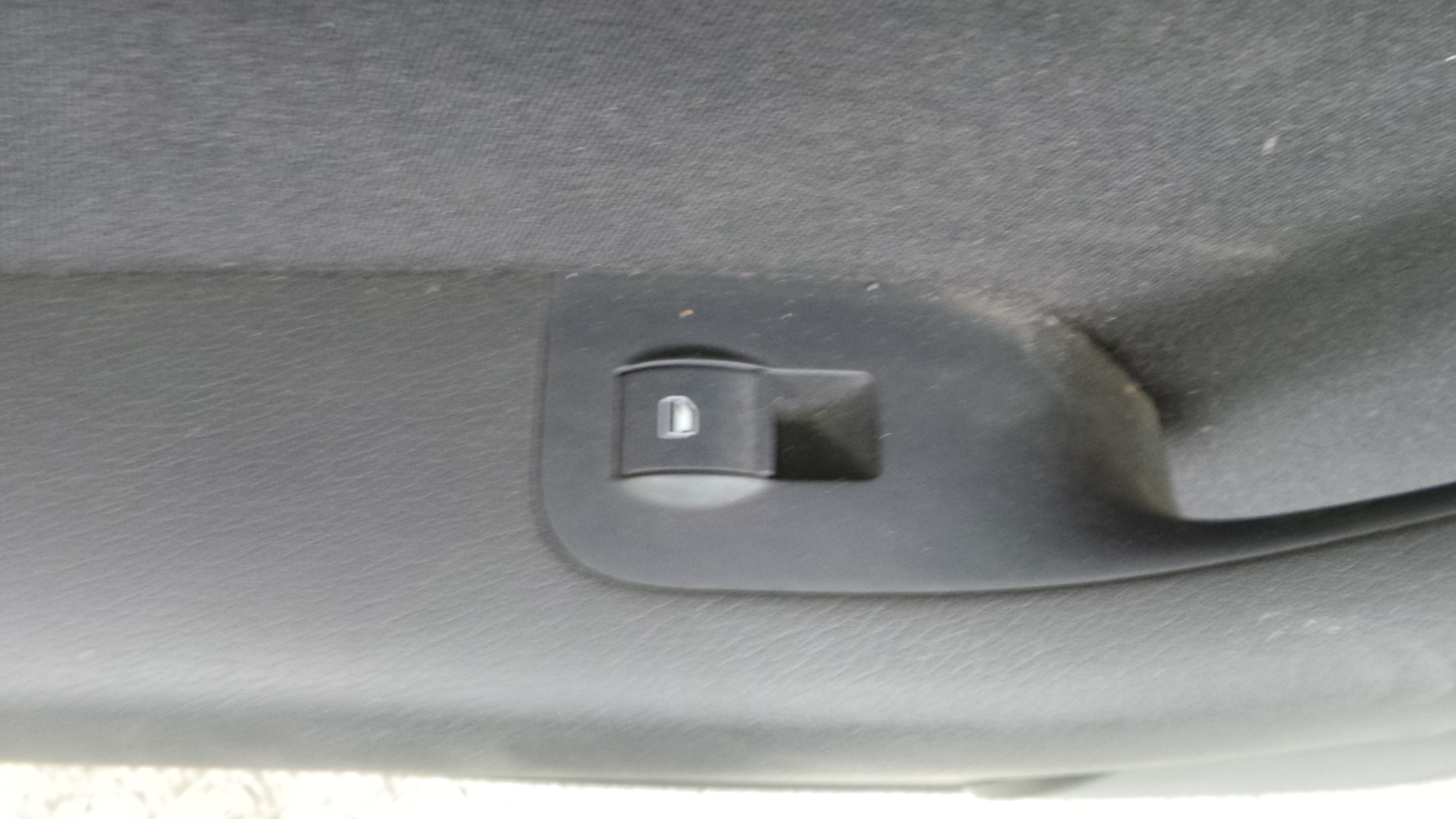 Interruptor / Comando Elevador Vidro Trás Esq - AUDI A4 B7 Avant (8ED)-36191426 Interruptor / Comando Elevador Vidro Trás Esq - AUDI A4 B7 Avant (8ED)-36191426