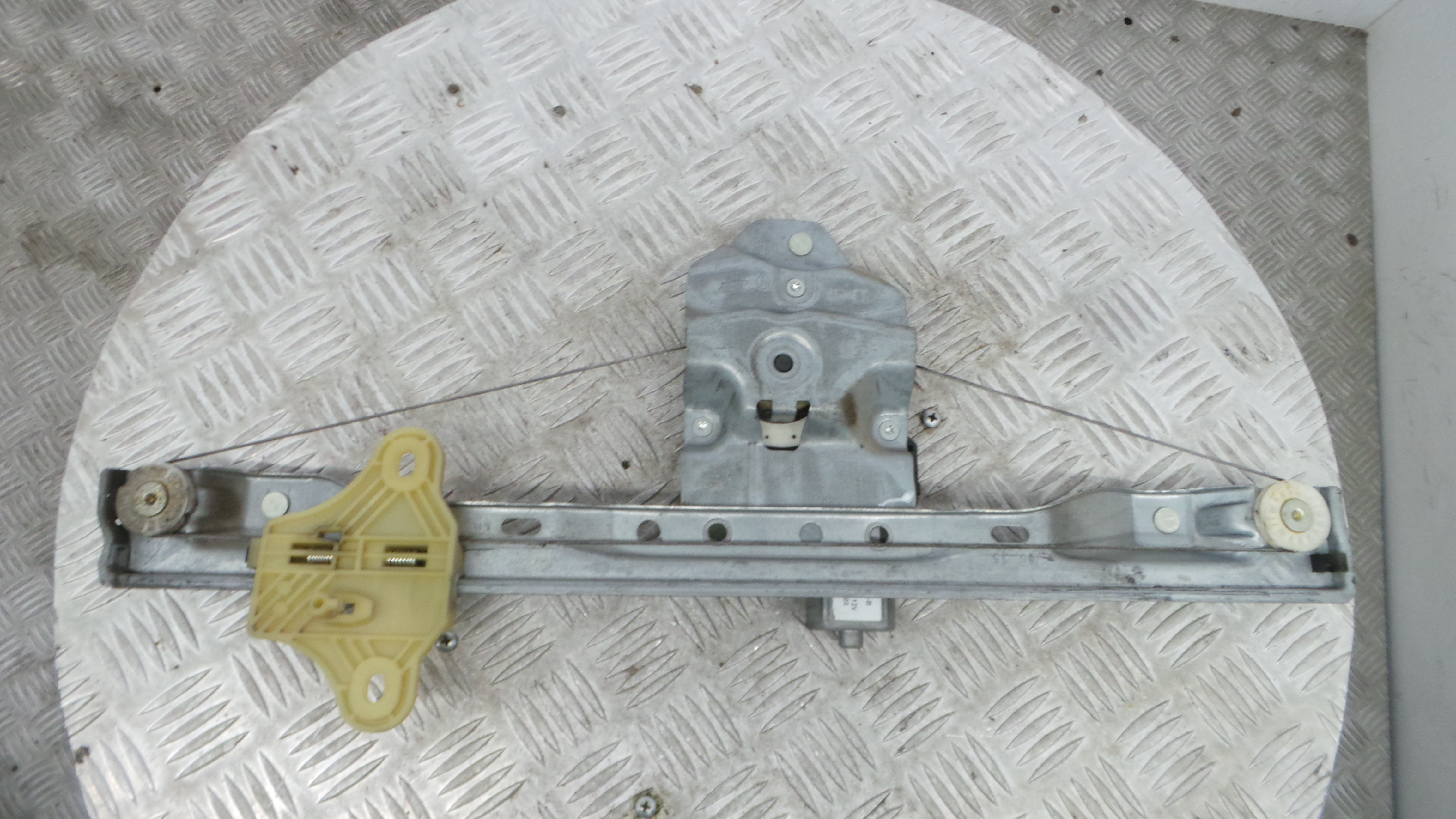 Elevador Frente Esq 807215092R - RENAULT TWINGO III (BCM_, BCA_)-36920824