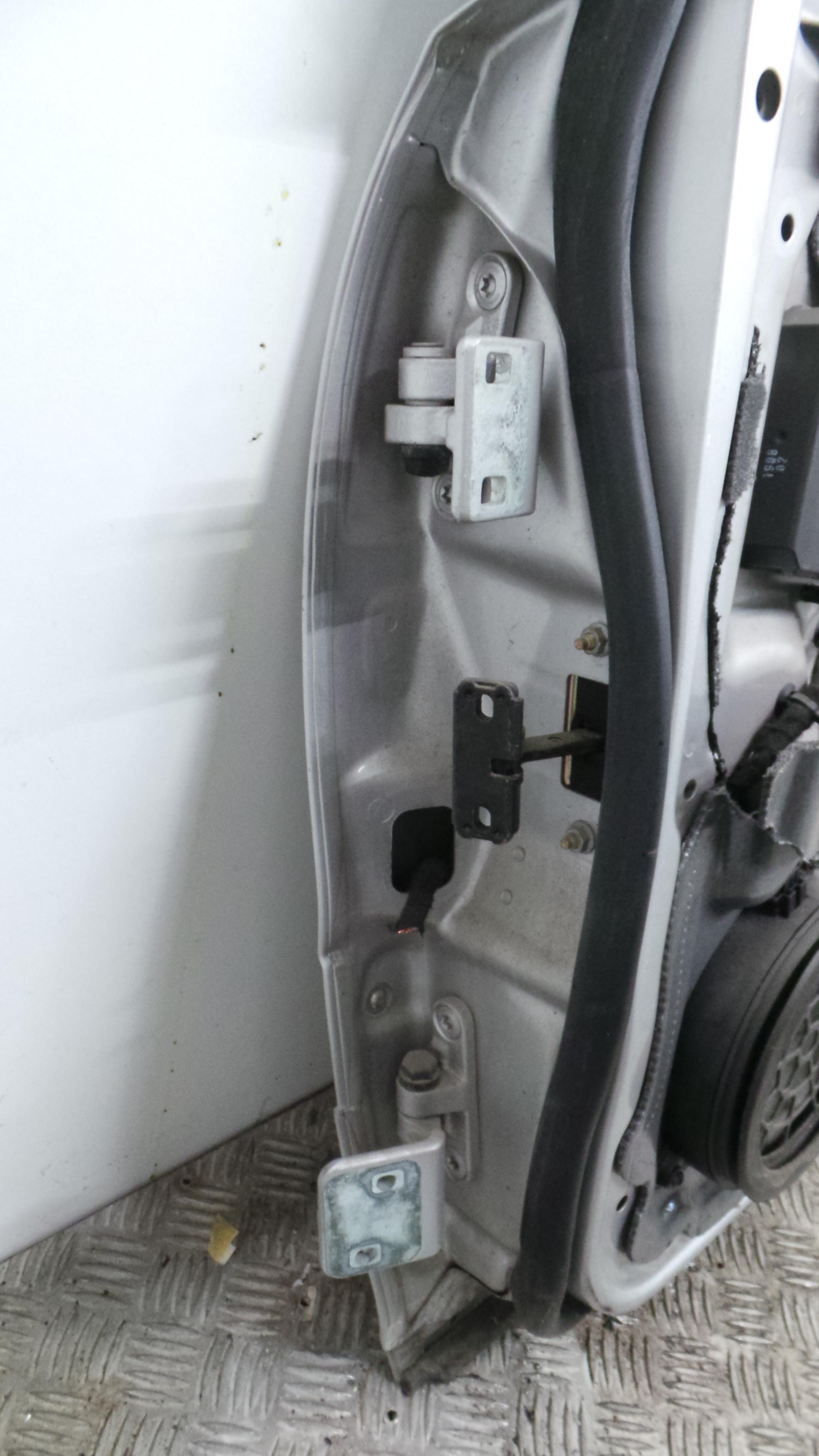 Porta Trás Dto A2037300805 - MERCEDES-BENZ C-CLASS (W203)-36191531