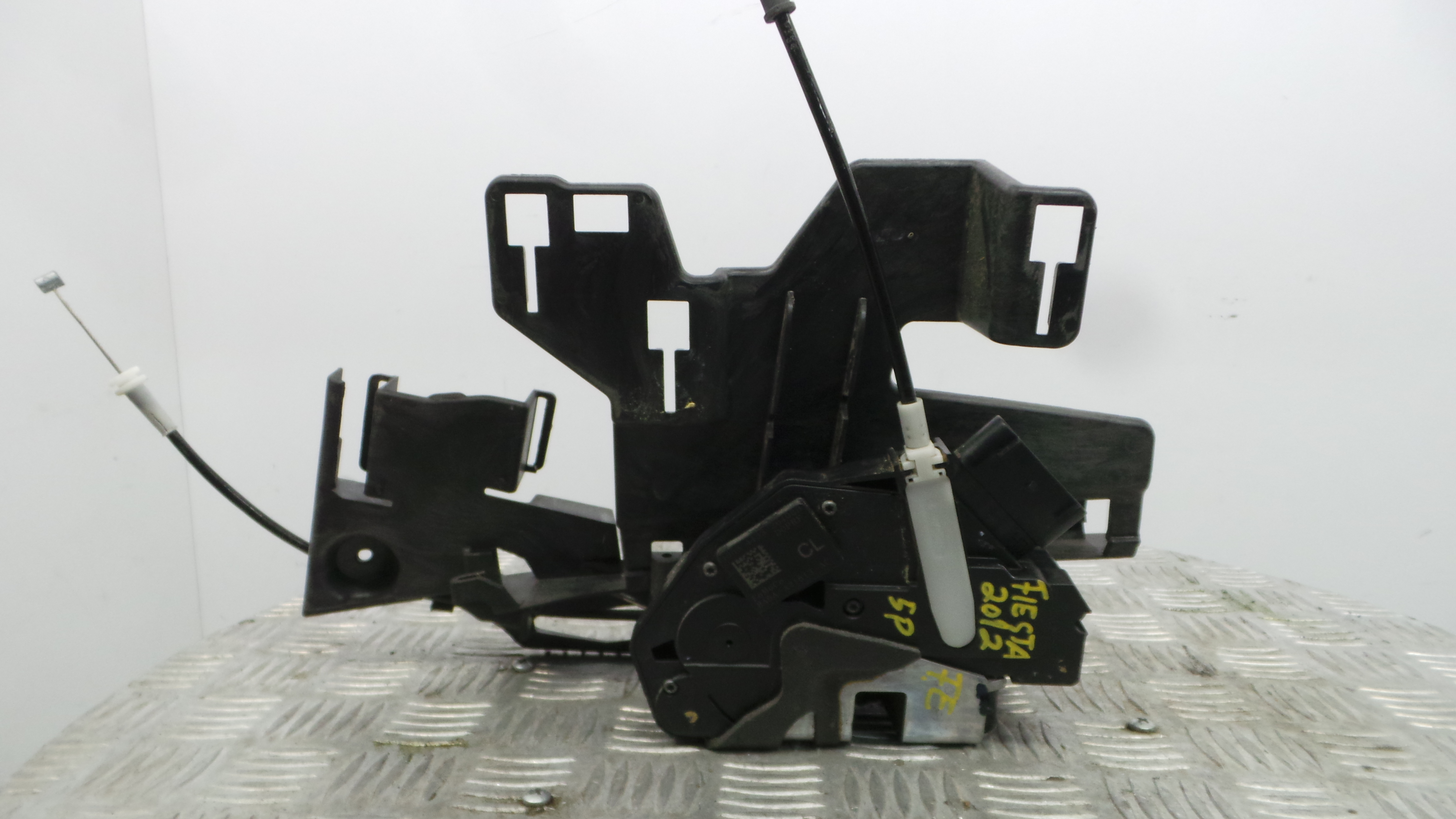 Fecho da Porta Frente Esq 8A6A-A21813-AC - FORD FIESTA VI (CB1, CCN)-38375928