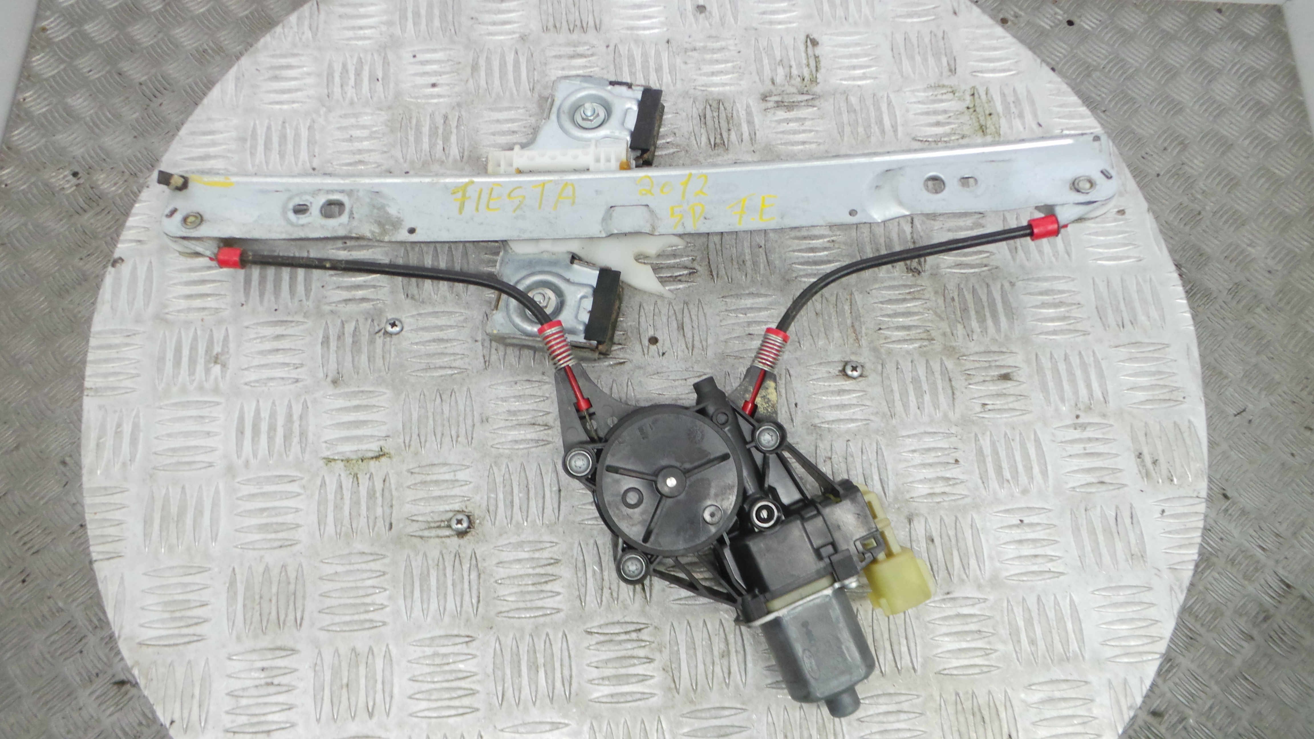 Elevador Frente Esq 8A61-14A389-B - FORD FIESTA VI (CB1, CCN)-38375934