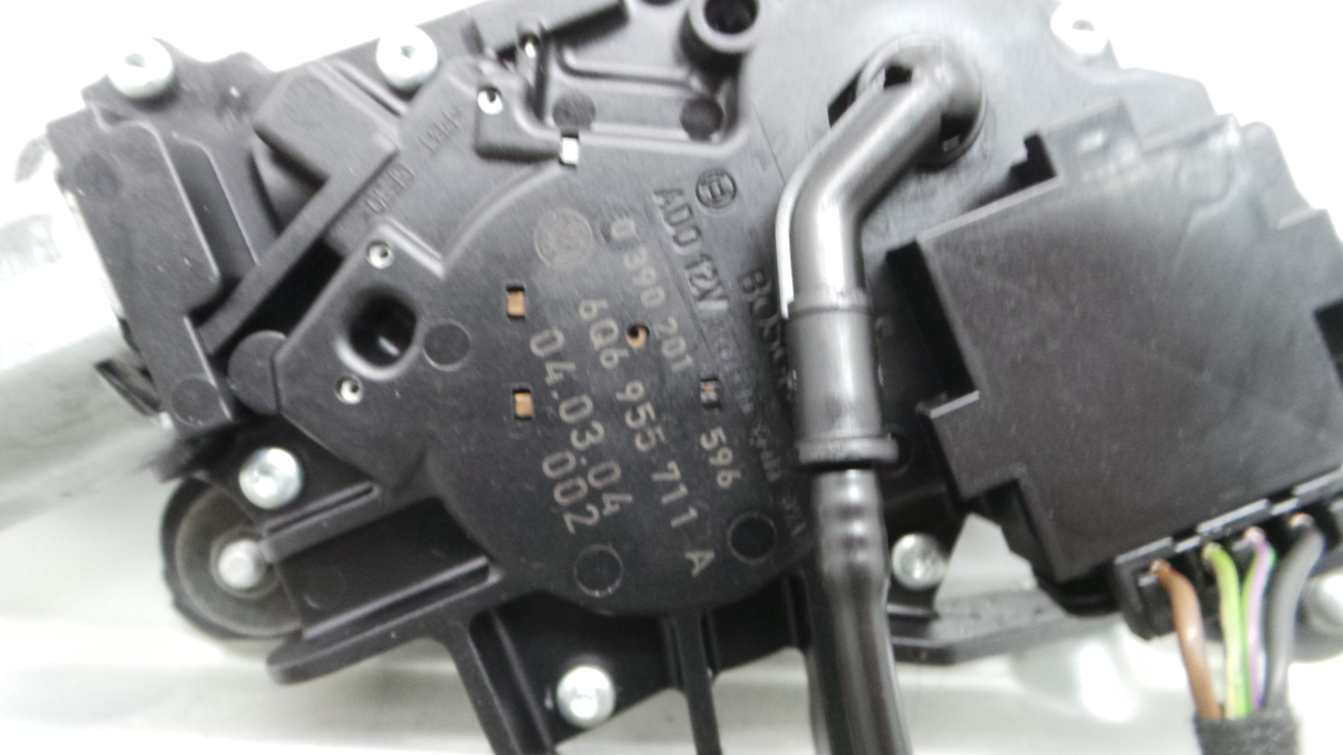 Motor Limpa Vidros Trás 6Q6955711A - VW POLO (9N_, 9A_)-36192356