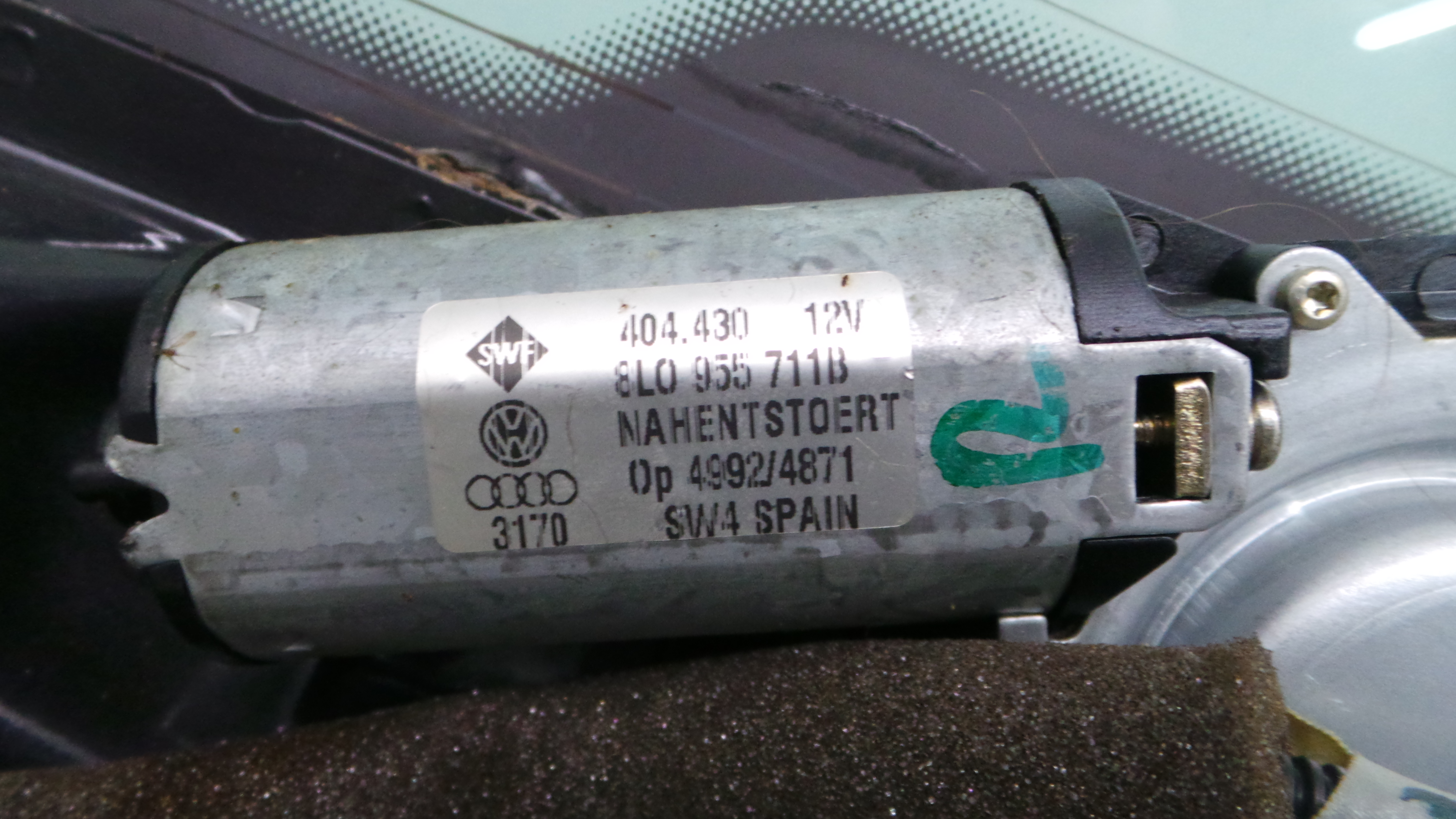 Motor Limpa Vidros Trás 8L0955711B - AUDI A6 C5 Avant (4B5)-36192364