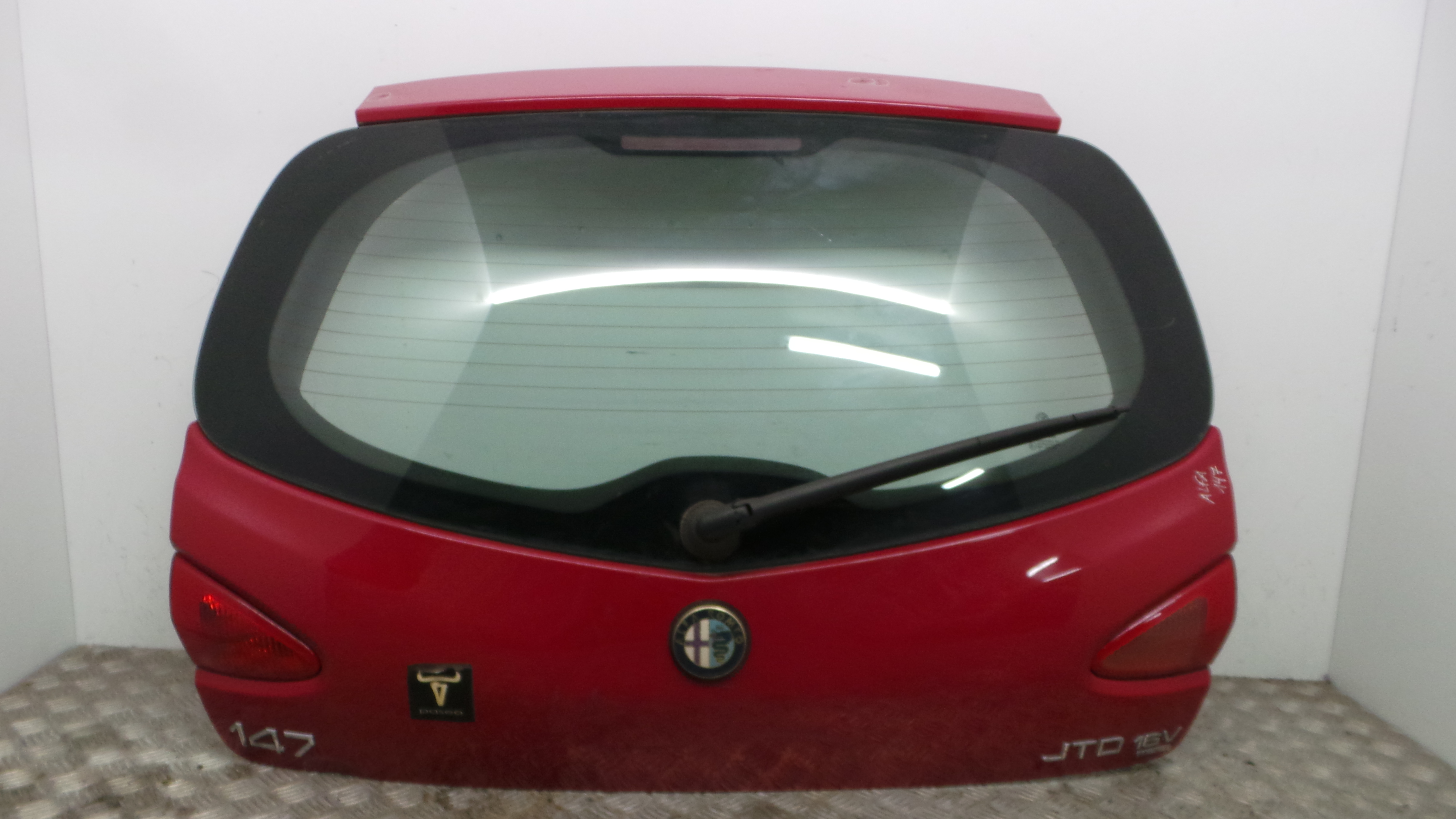 Tampa da Mala 96519743 - ALFA ROMEO 147 (937_)-36192367