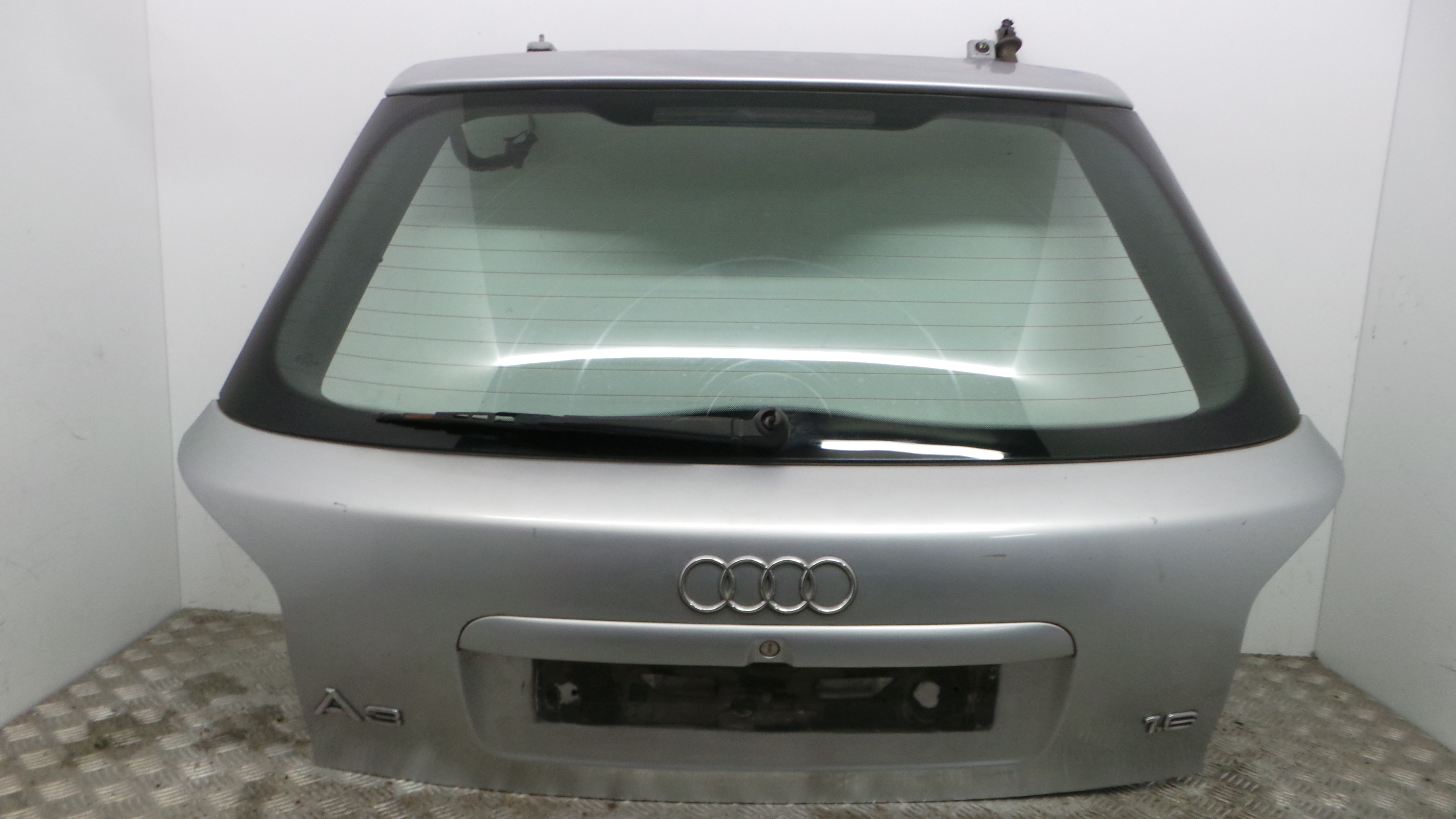 Tampa da Mala 8L0827023 - AUDI A3 (8L1)-36192578