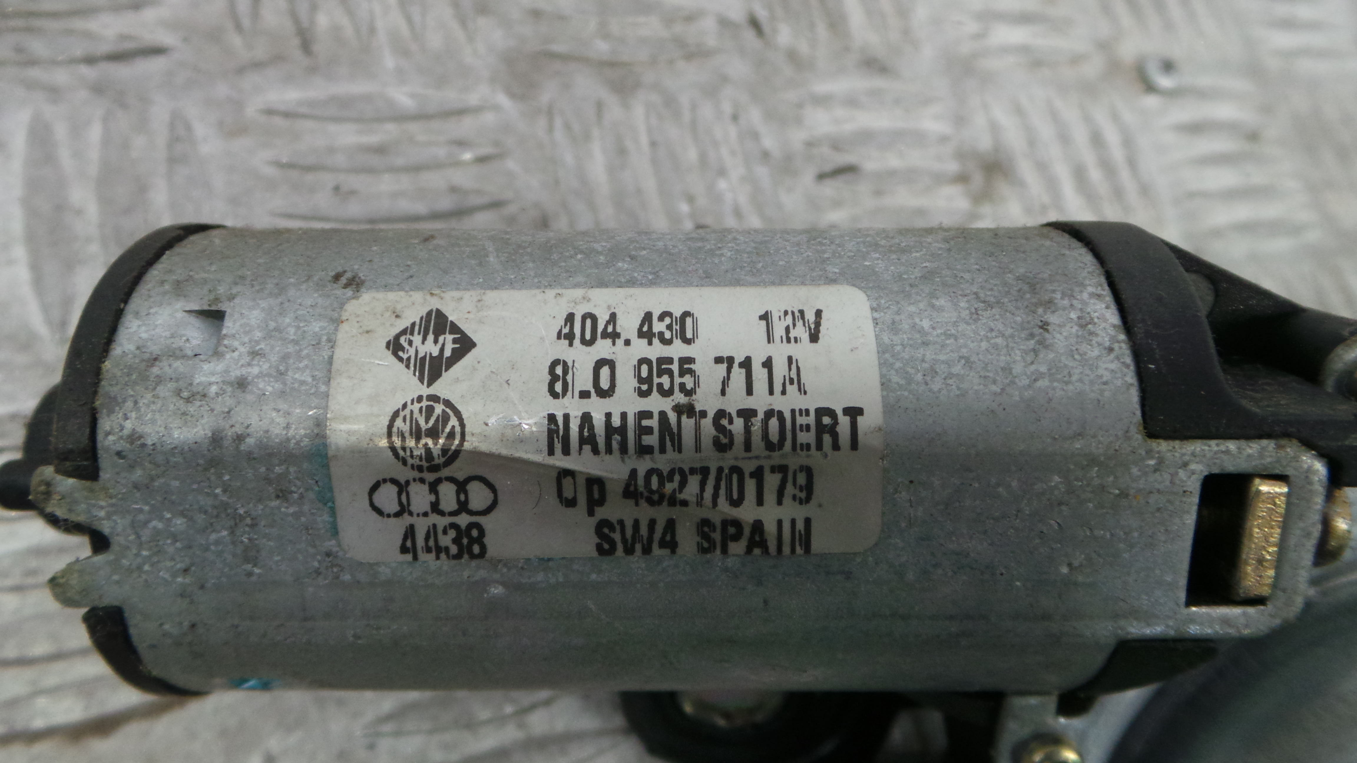 Motor Limpa Vidros Trás 8L0955711A - AUDI A3 (8L1)-36593363