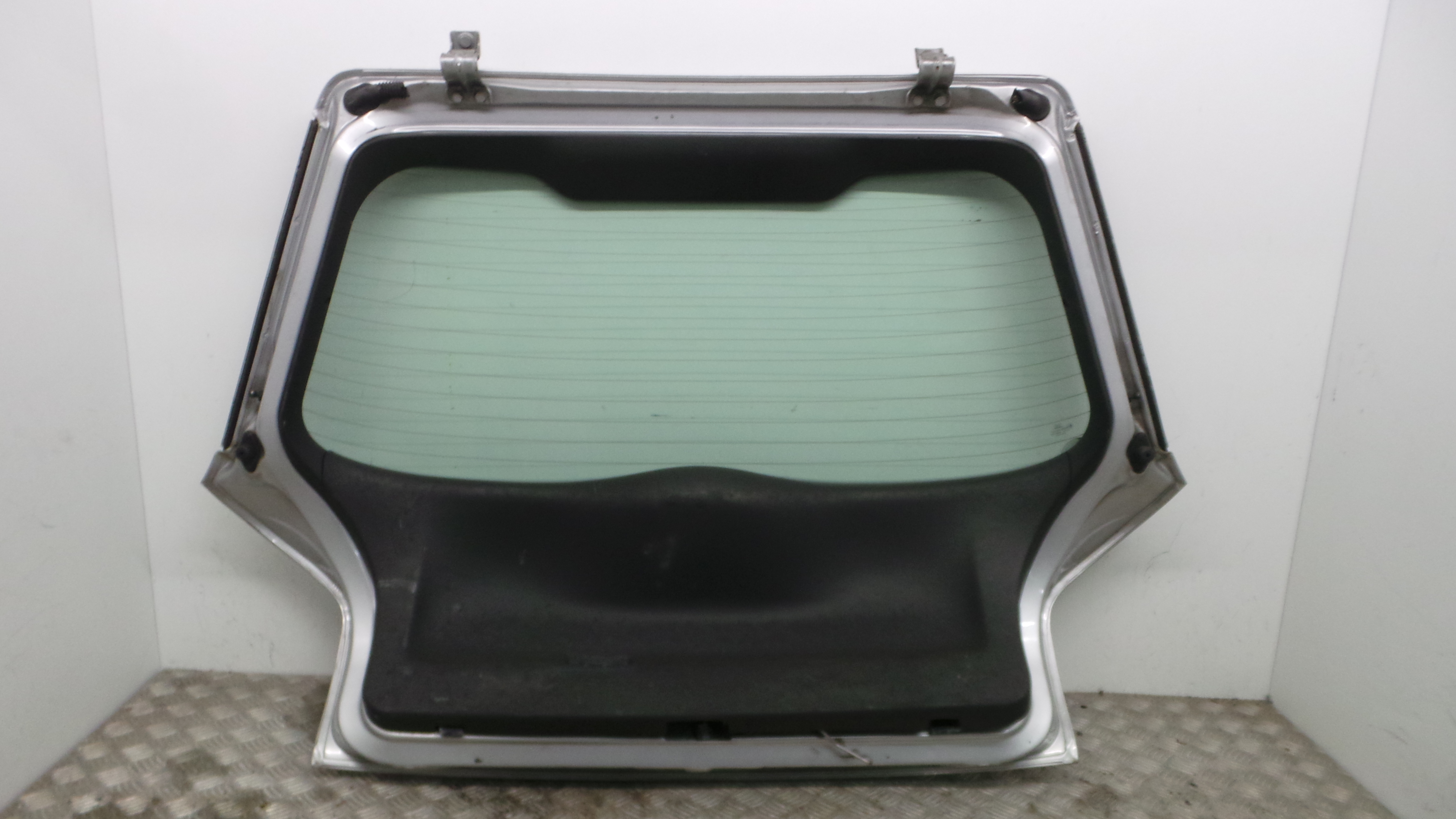 Tampa da Mala 8L0827023M - AUDI A3 (8L1)-36192747