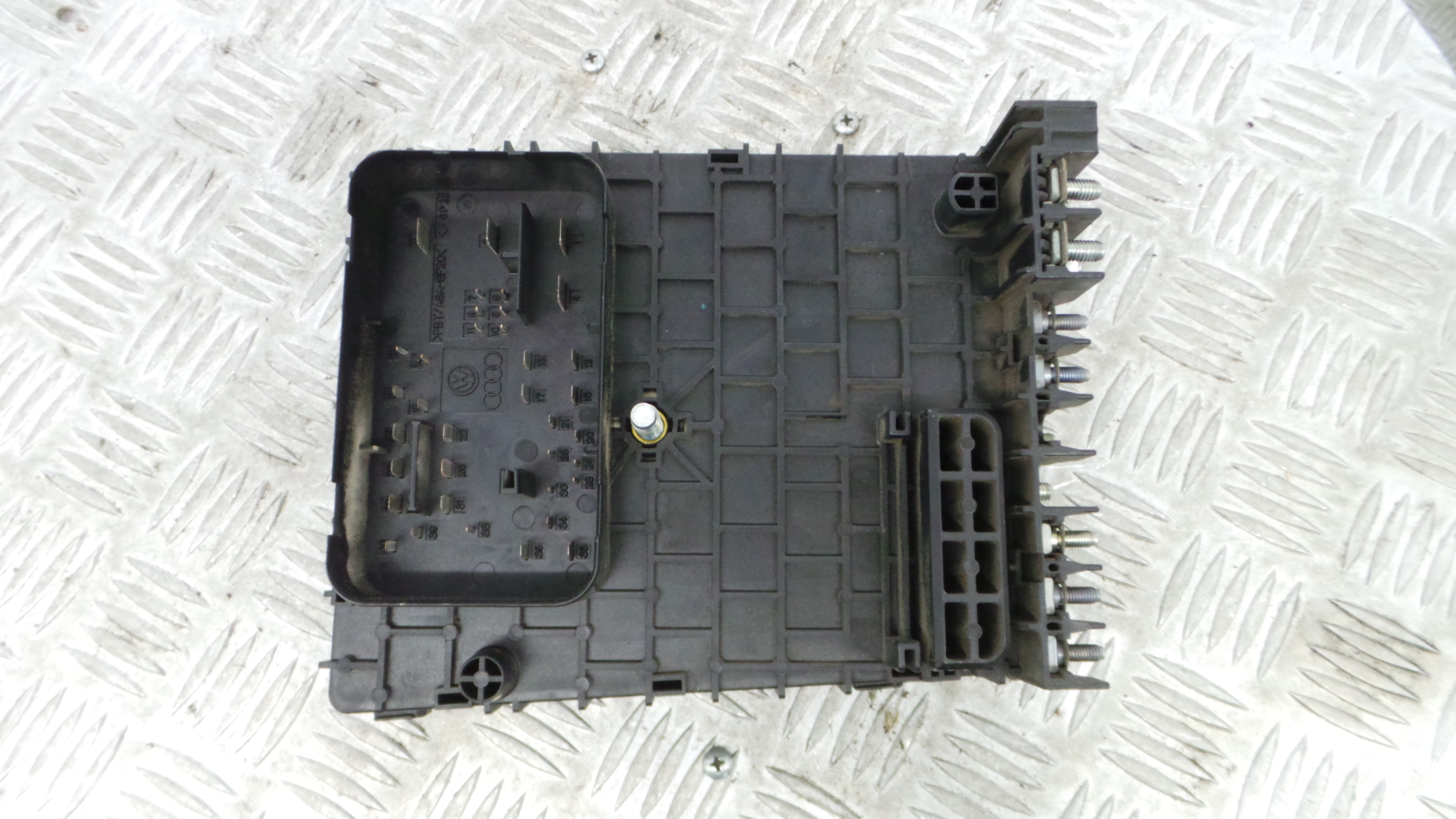 Caixa dos Fusíveis / BSI / UCH / SAM 3C0938125 - VW PASSAT CC B6 (357)-36196209