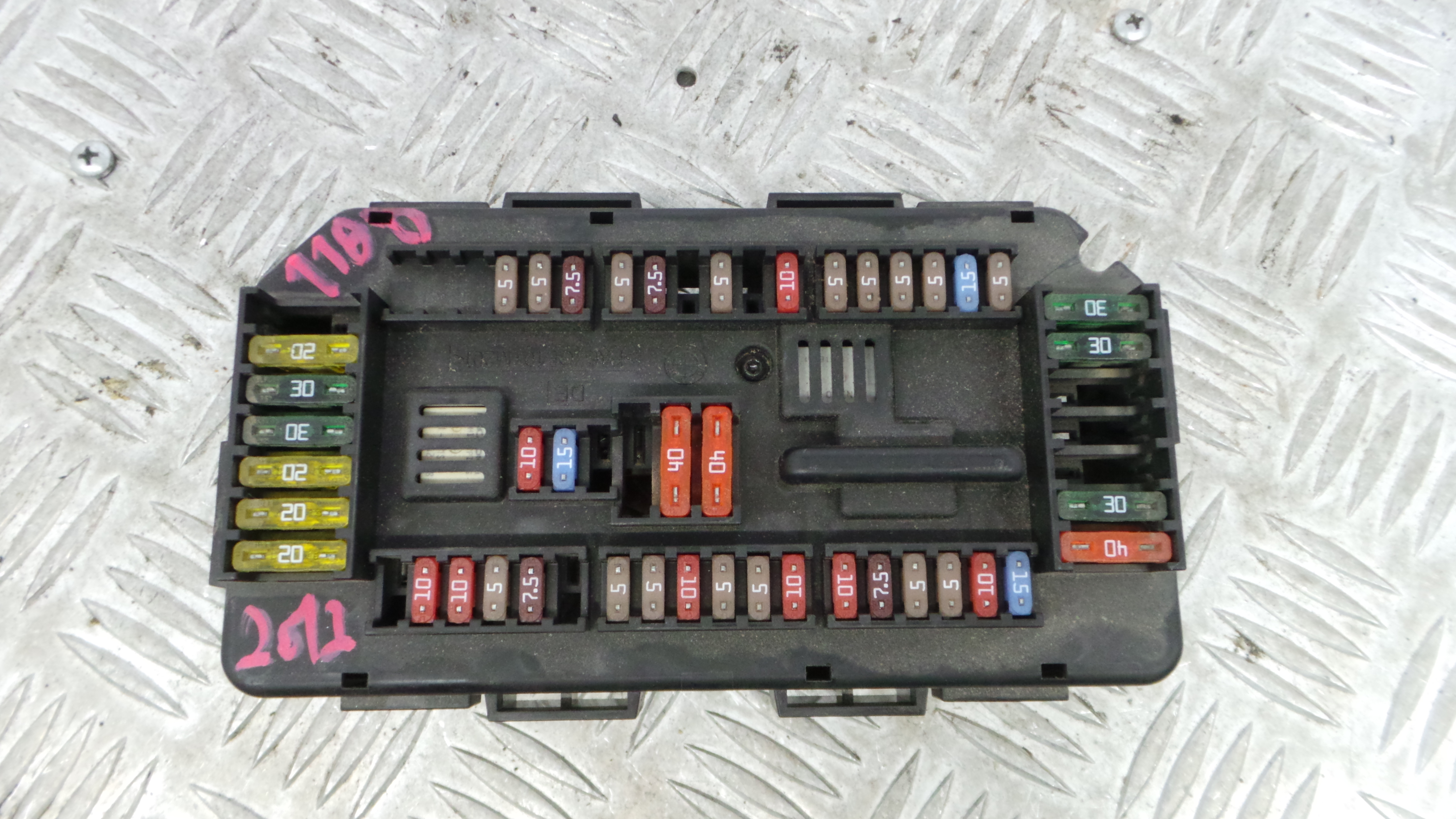 Caixa dos Fusíveis / BSI / UCH / SAM 61.14-922487903 - BMW 1 (F20), 1 Sports Hatch (F20)-36196212 Caixa dos Fusíveis / BSI / UCH / SAM 61.14-922487903 - BMW 1 (F20), 1 Sports Hatch (F20)-36196212