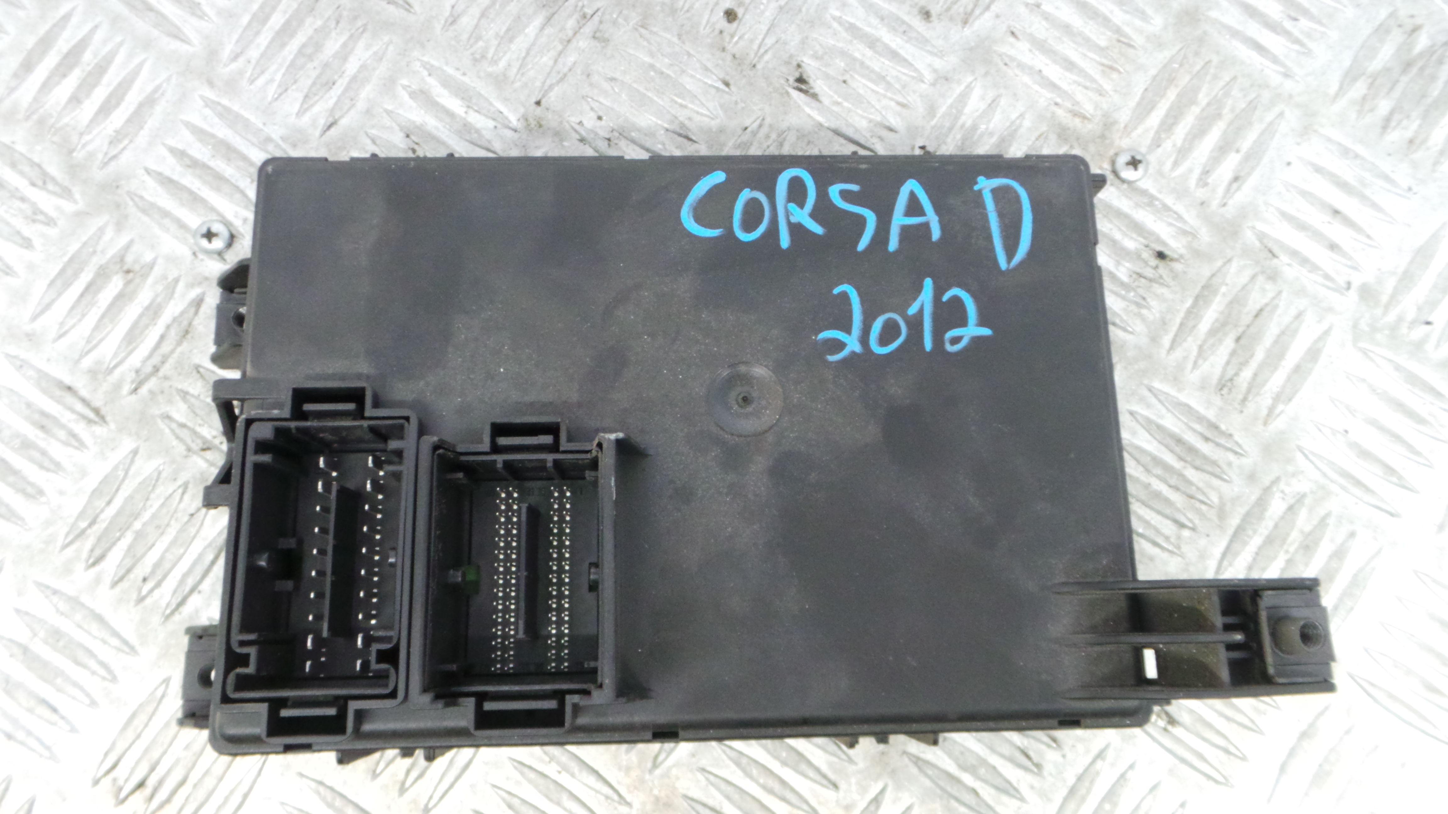 Caixa dos Fusíveis / BSI / UCH / SAM 13382215 - OPEL CORSA D (S07)-36196215