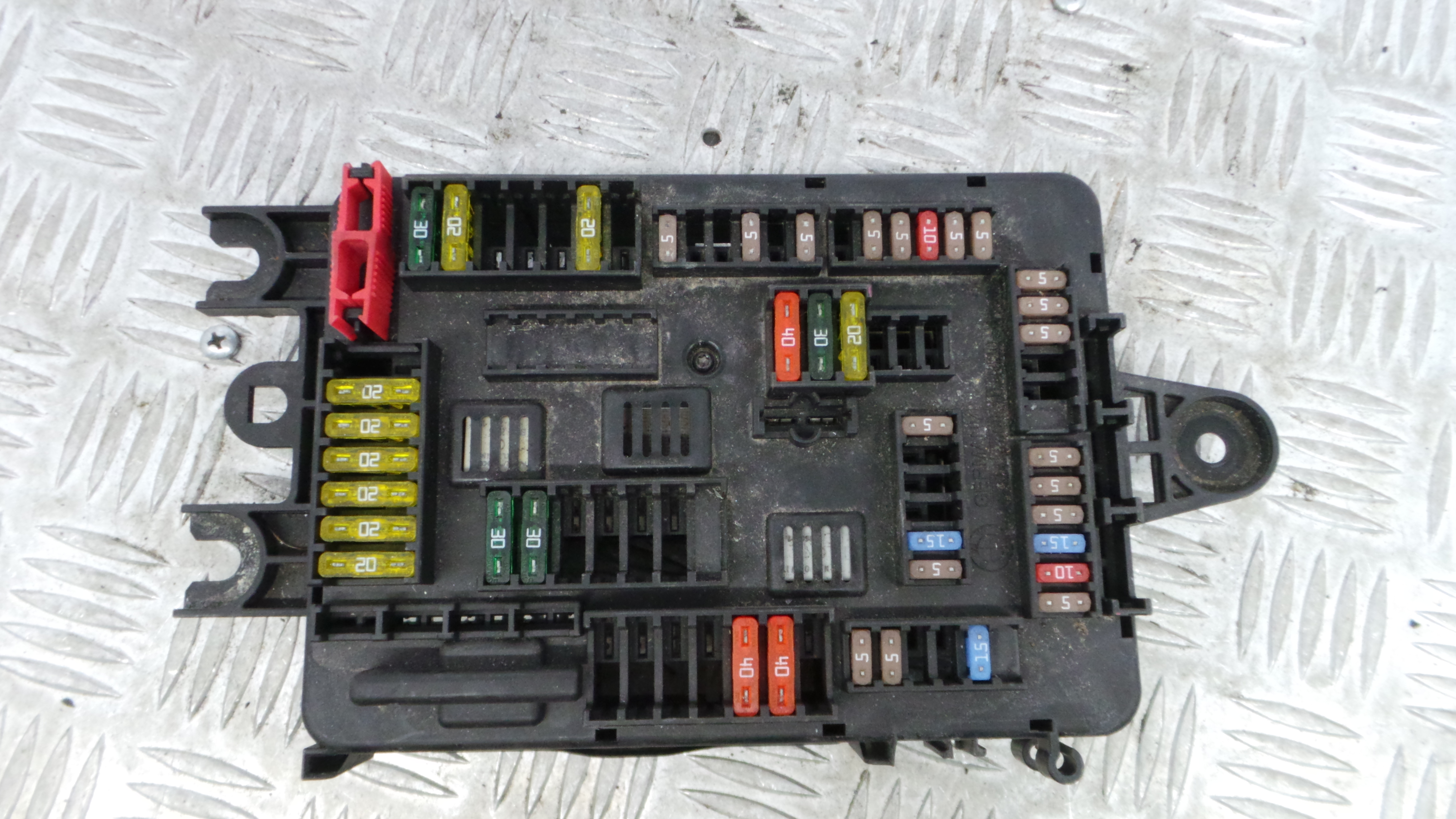 Caixa dos Fusíveis / BSI / UCH / SAM 61.14-926111102 - BMW 1 (F20), 1 Sports Hatch (F20)-36196320 Caixa dos Fusíveis / BSI / UCH / SAM 61.14-926111102 - BMW 1 (F20), 1 Sports Hatch (F20)-36196320