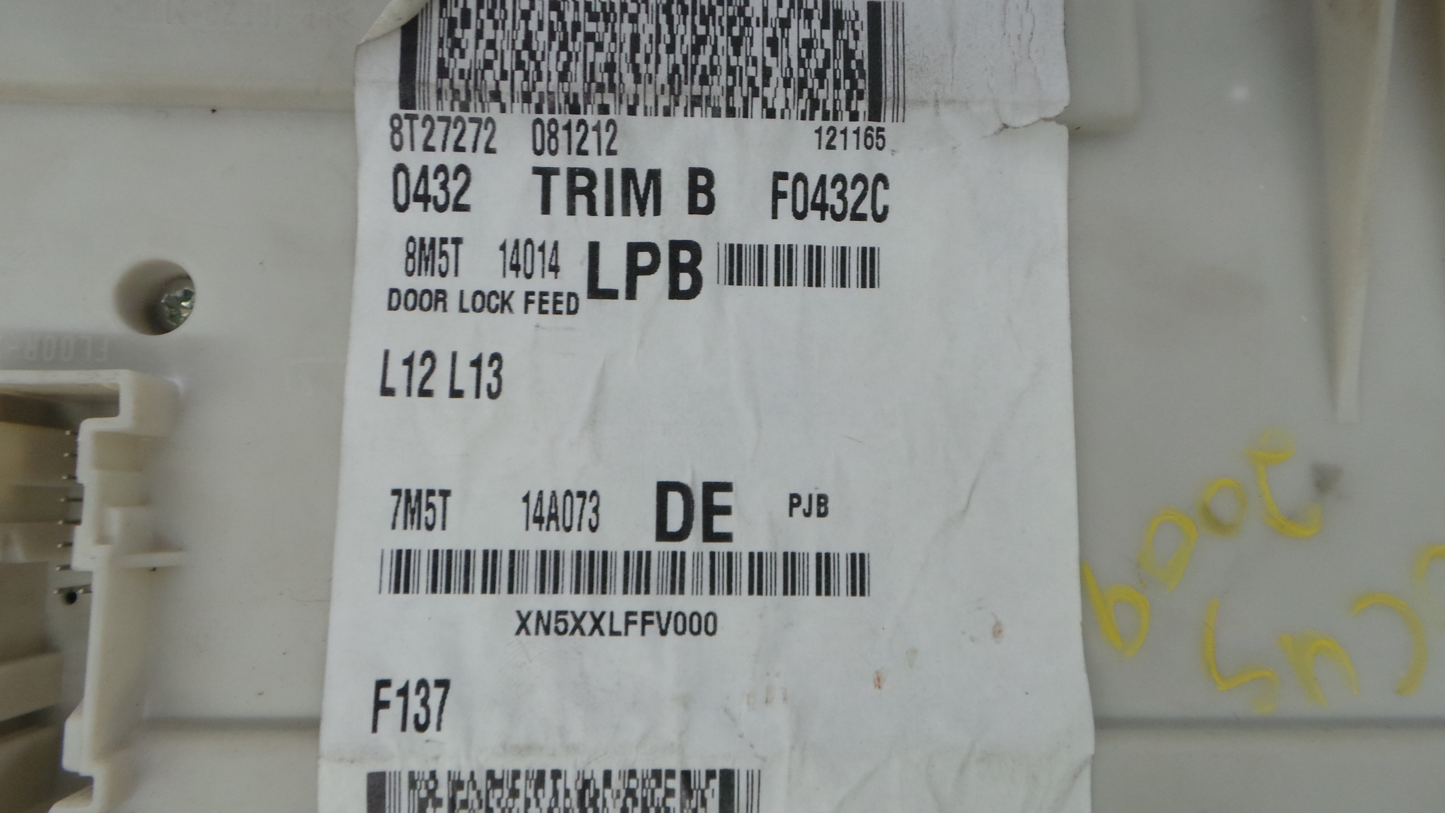 Caixa dos Fusíveis / BSI / UCH / SAM 7M5T-14A073-DE - FORD FOCUS II (DA_, HCP, DP)-36196357