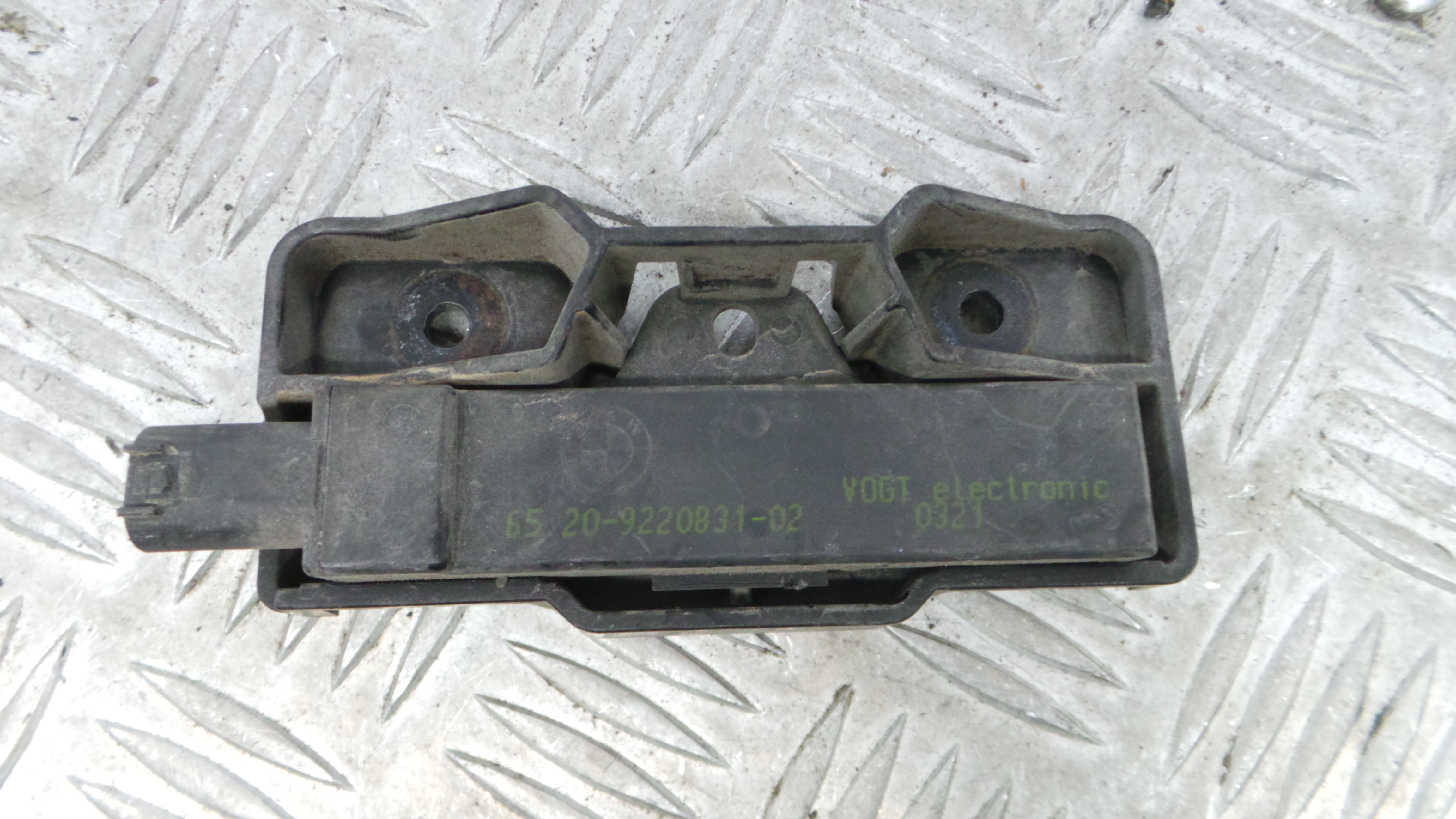 Modulo Electrónico 65.20-9220831 - BMW 1 (F20), 1 Sports Hatch (F20)-36196407