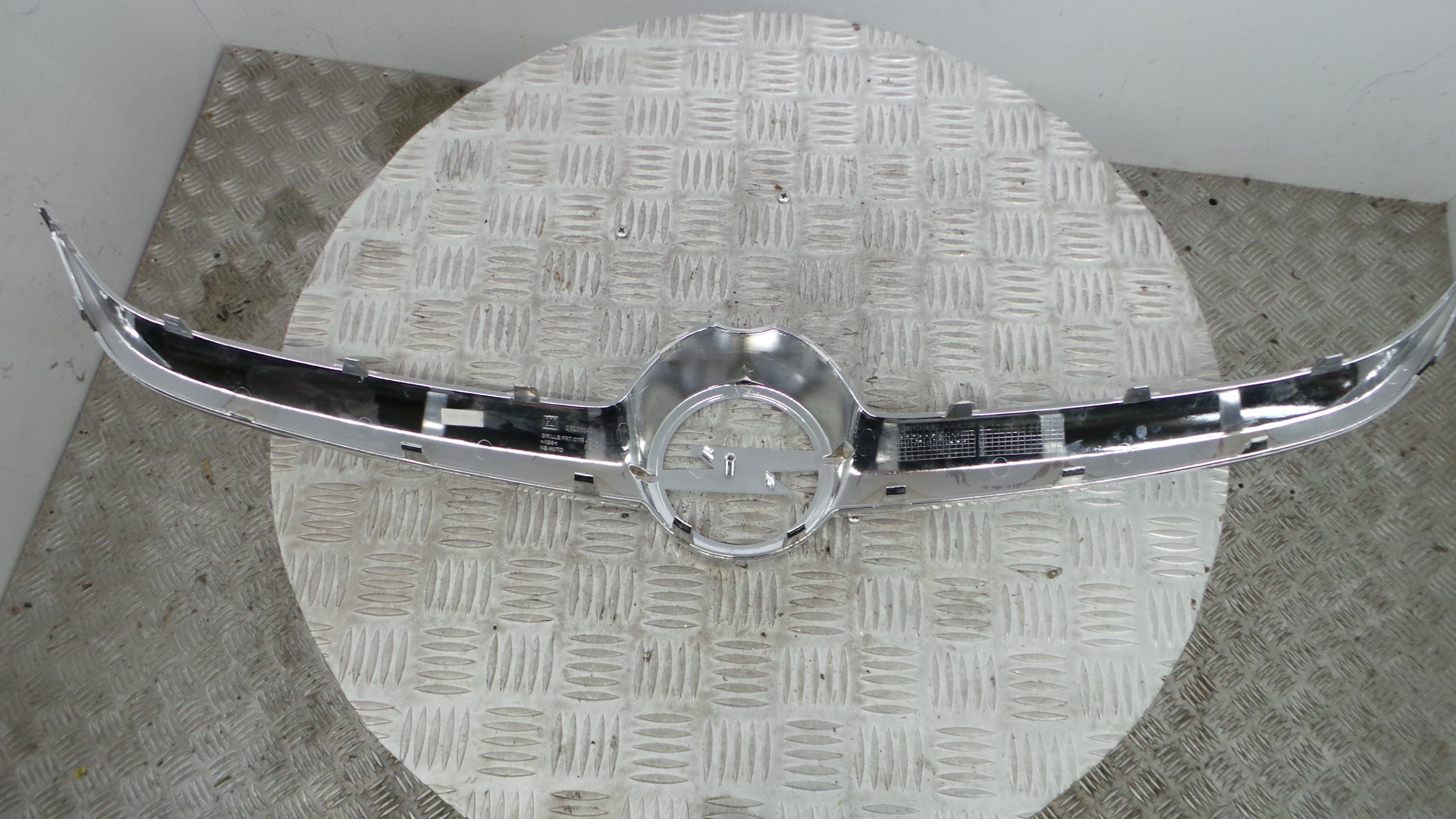 Grelha da Frente 95238849 - OPEL KARL (C16)-36196541