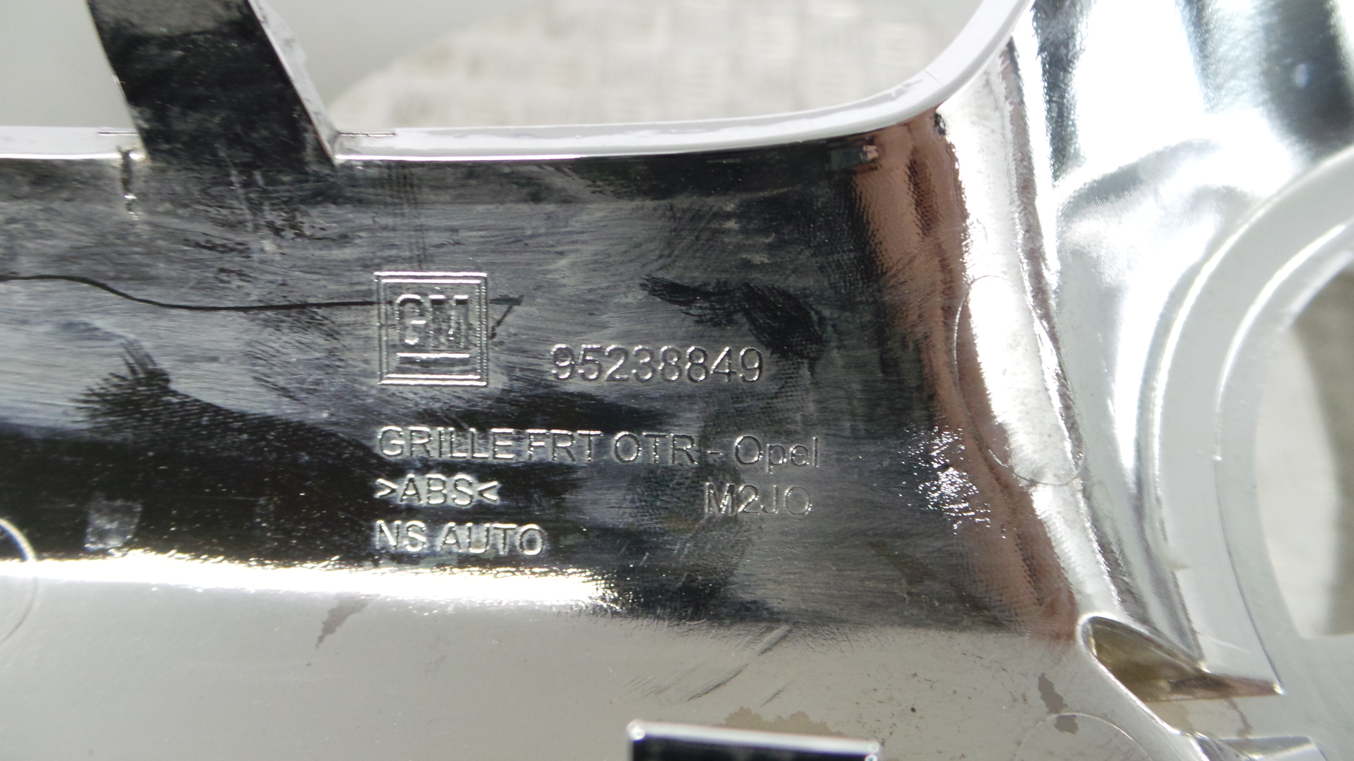 Grelha da Frente 95238849 - OPEL KARL (C16)-36196541