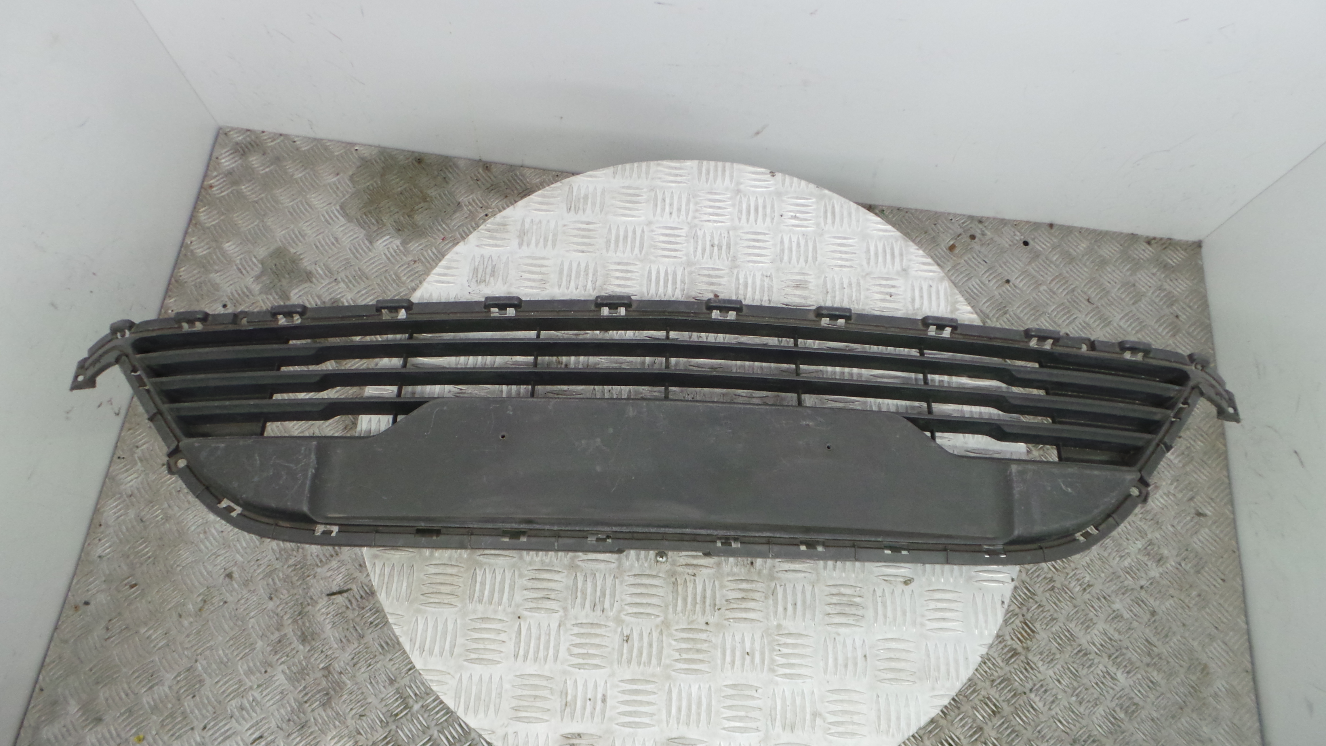 Grelha do Pára-Choques Central 42547653 - OPEL KARL (C16)-36196544