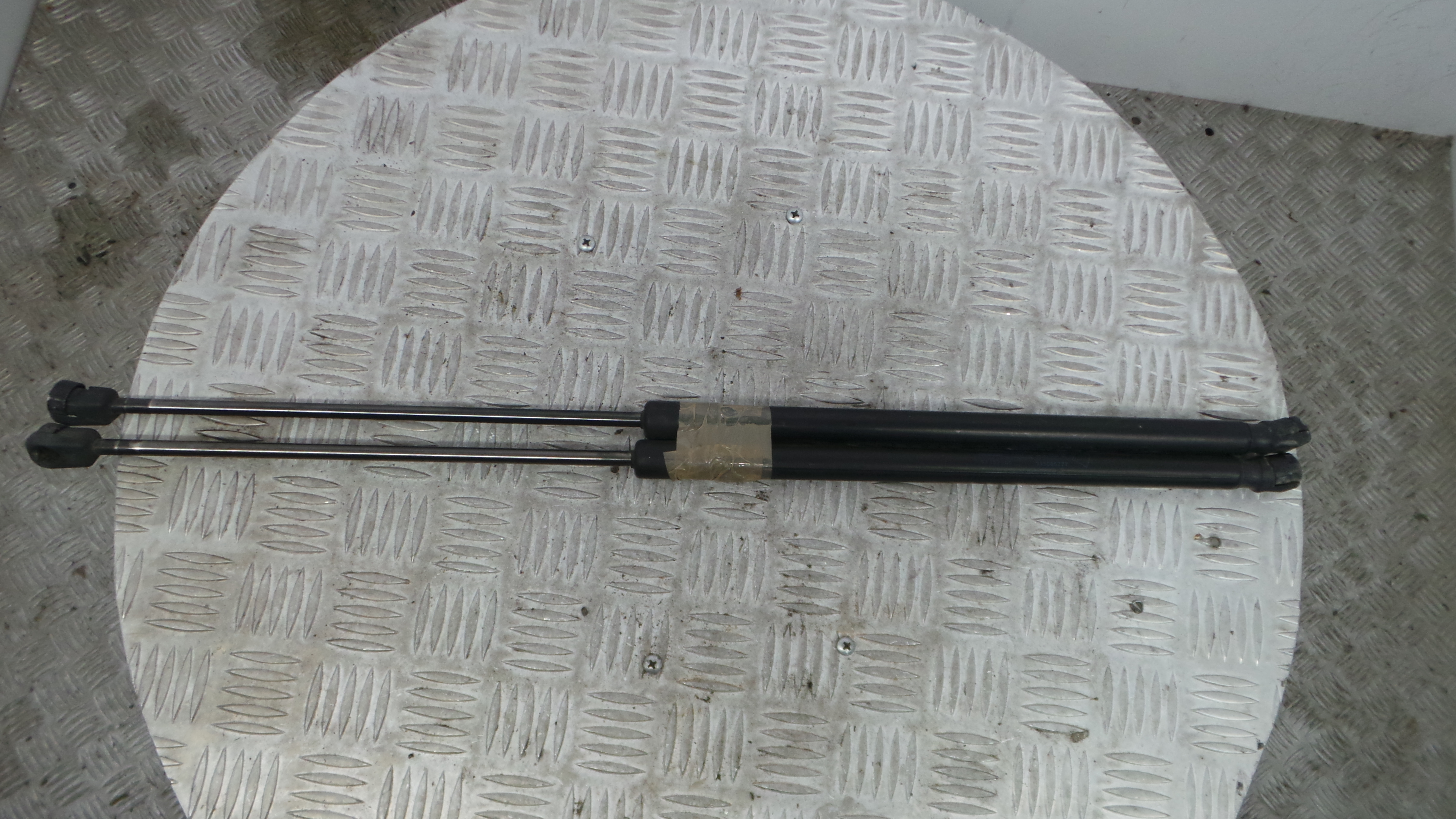 Amortecedor da Mala 13182309 - OPEL CORSA D (S07)-36196579