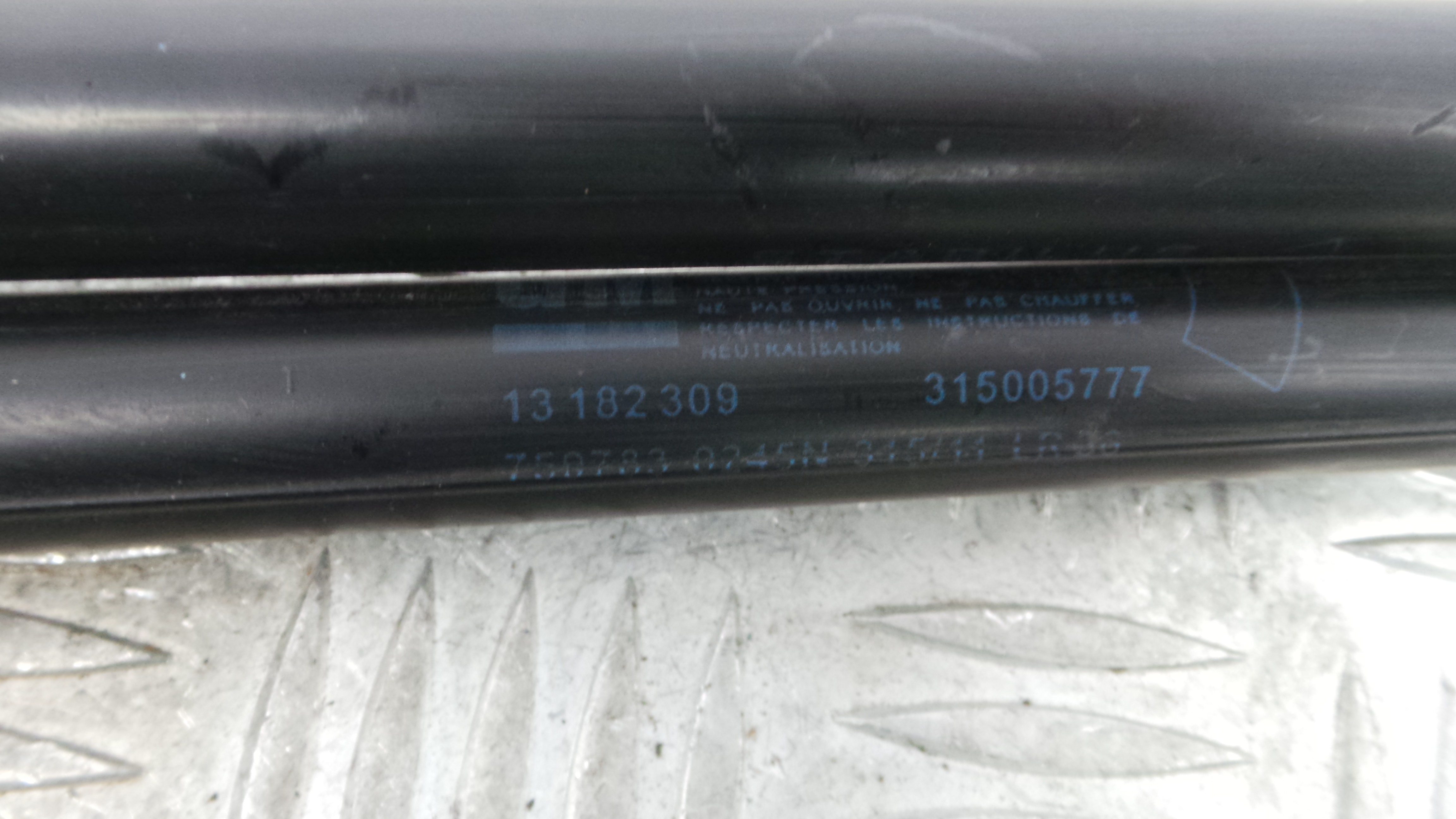 Amortecedor da Mala 13182309 - OPEL CORSA D (S07)-36196579