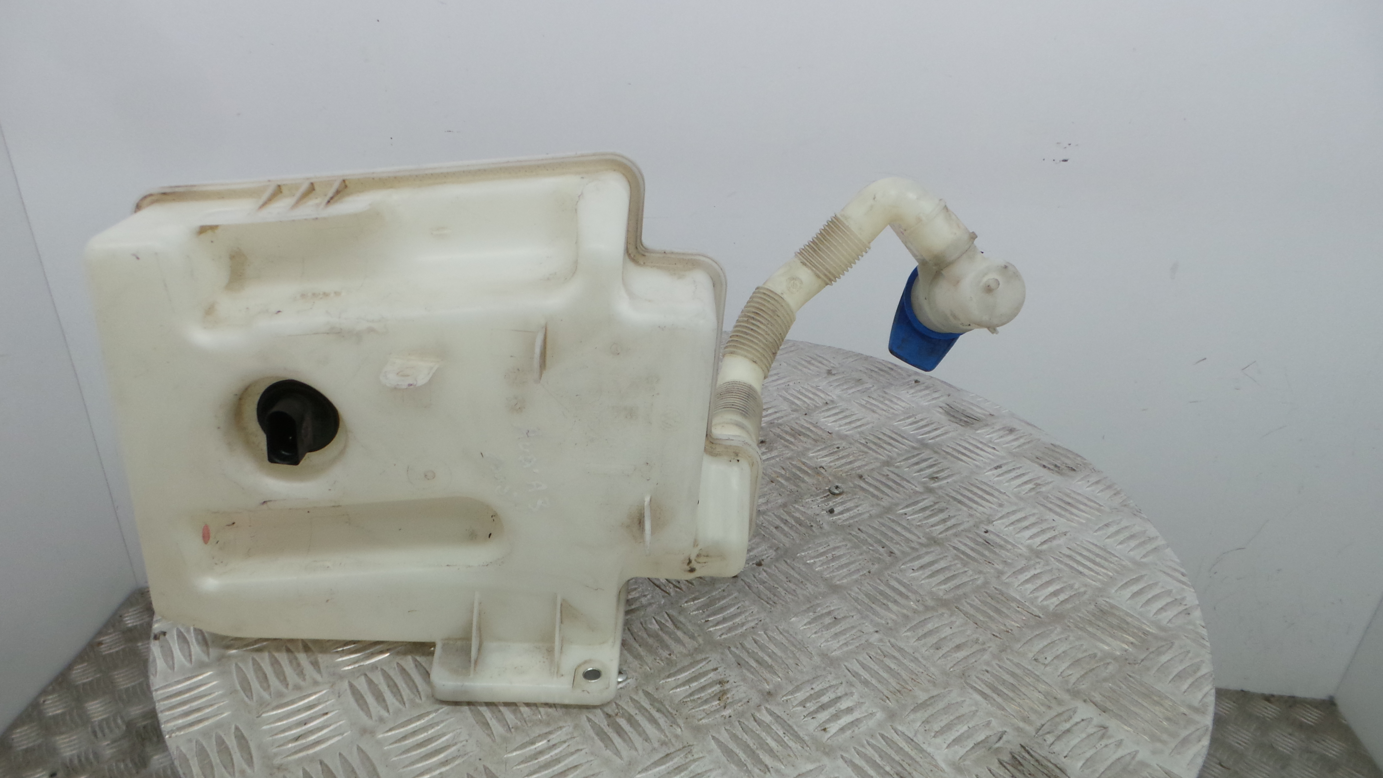 Deposito Reservatório Limpa Vidros Para Brisas 1K0955453Q - AUDI A3 (8P1)-36206108