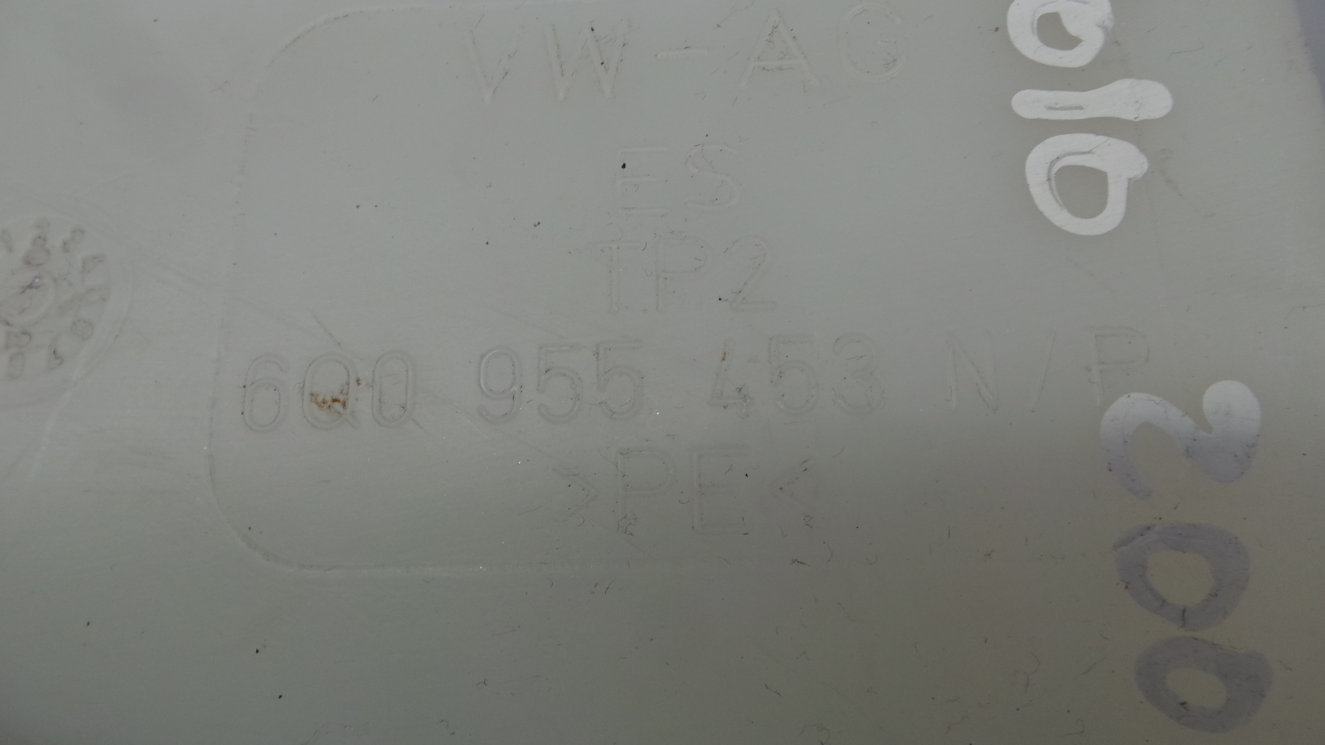 Deposito Reservatório Limpa Vidros Para Brisas 6Q0955453 - VW POLO (9N_, 9A_)-36206423