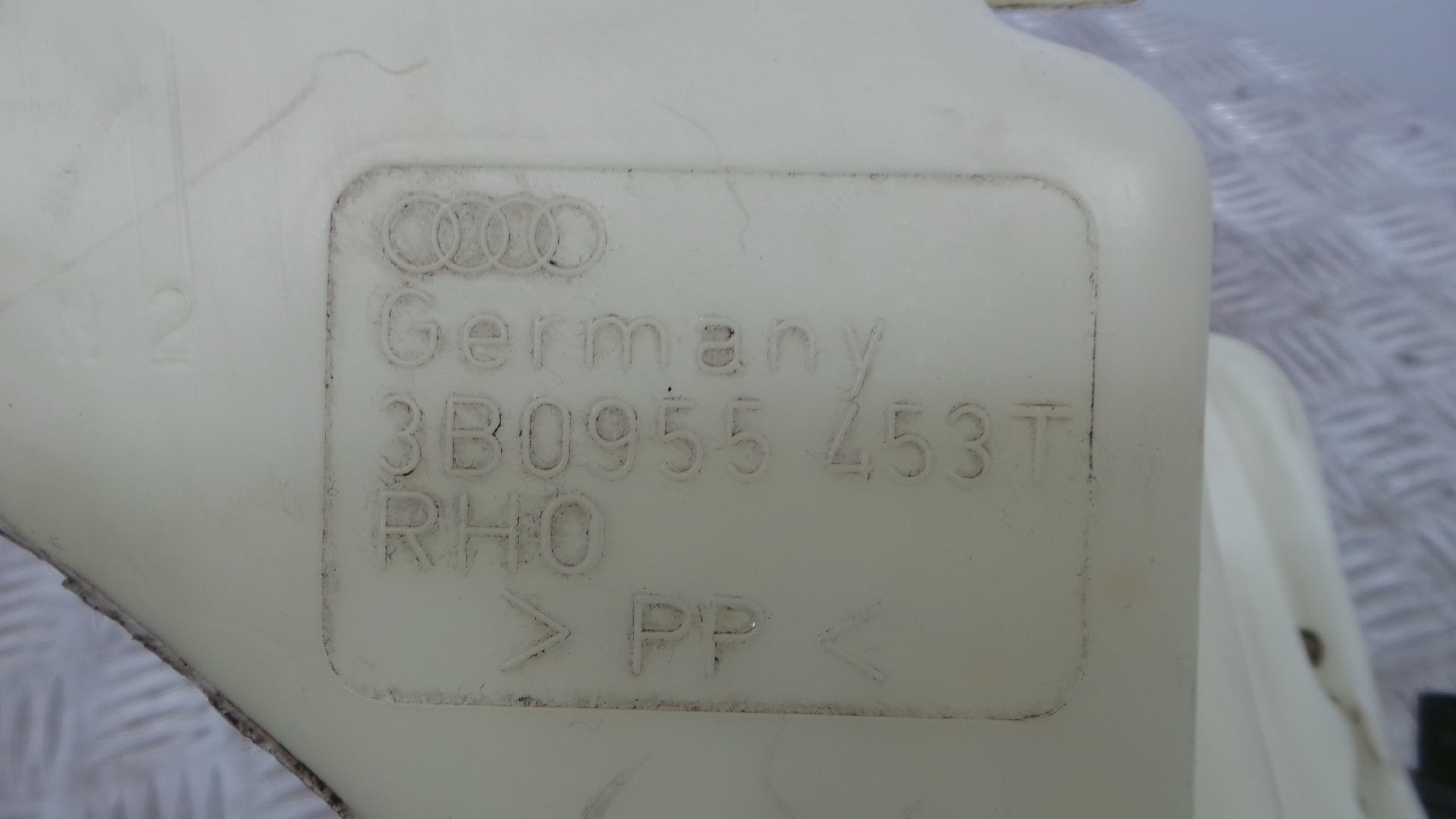 Deposito Reservatório Limpa Vidros Para Brisas 3B0955453T - VW PASSAT B5 (3B2)-36206444