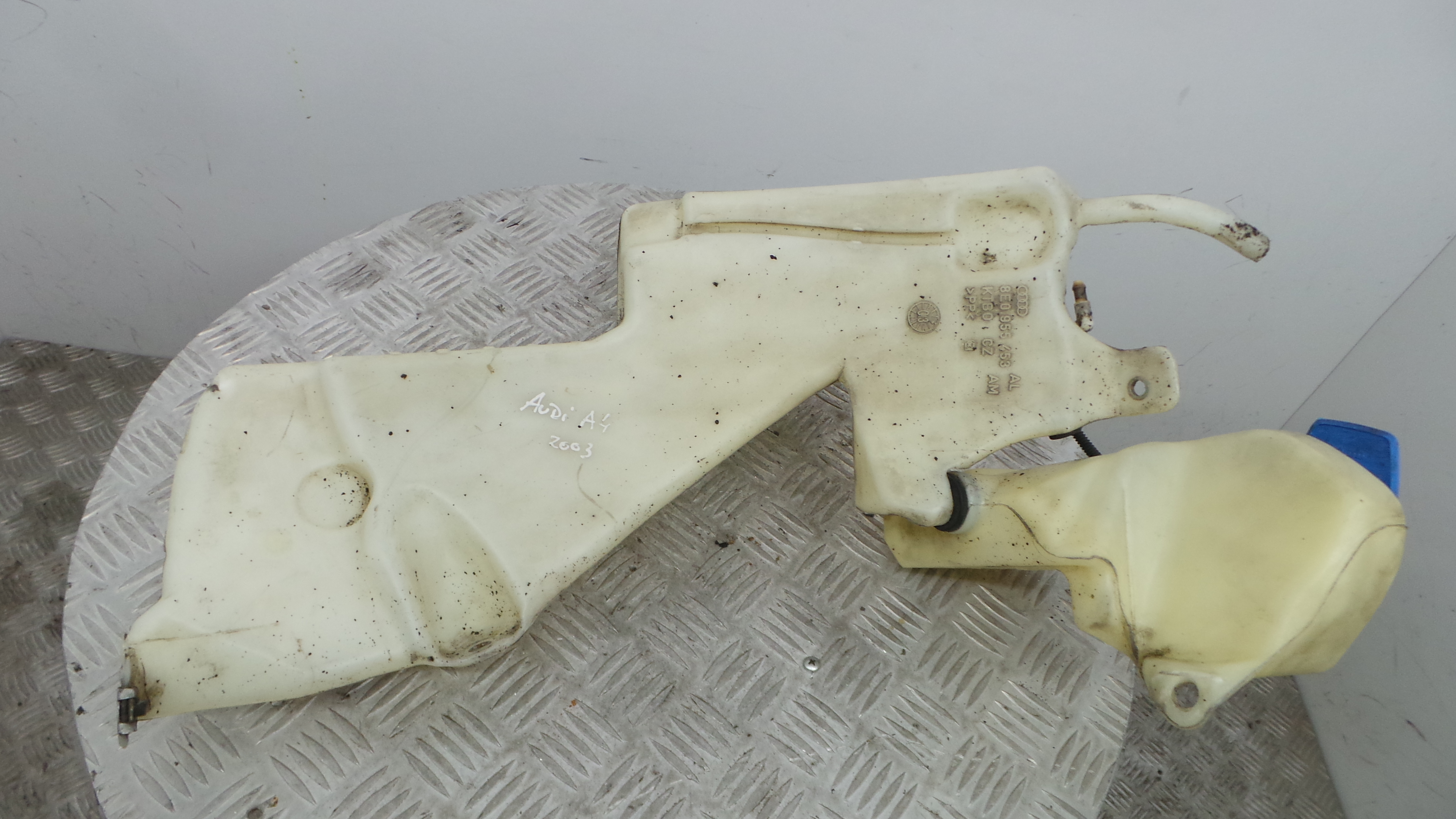 Deposito Reservatório Limpa Vidros Para Brisas 8E0955453 - AUDI A4 B6 (8E2)-36206493 Deposito Reservatório Limpa Vidros Para Brisas 8E0955453 - AUDI A4 B6 (8E2)-36206493