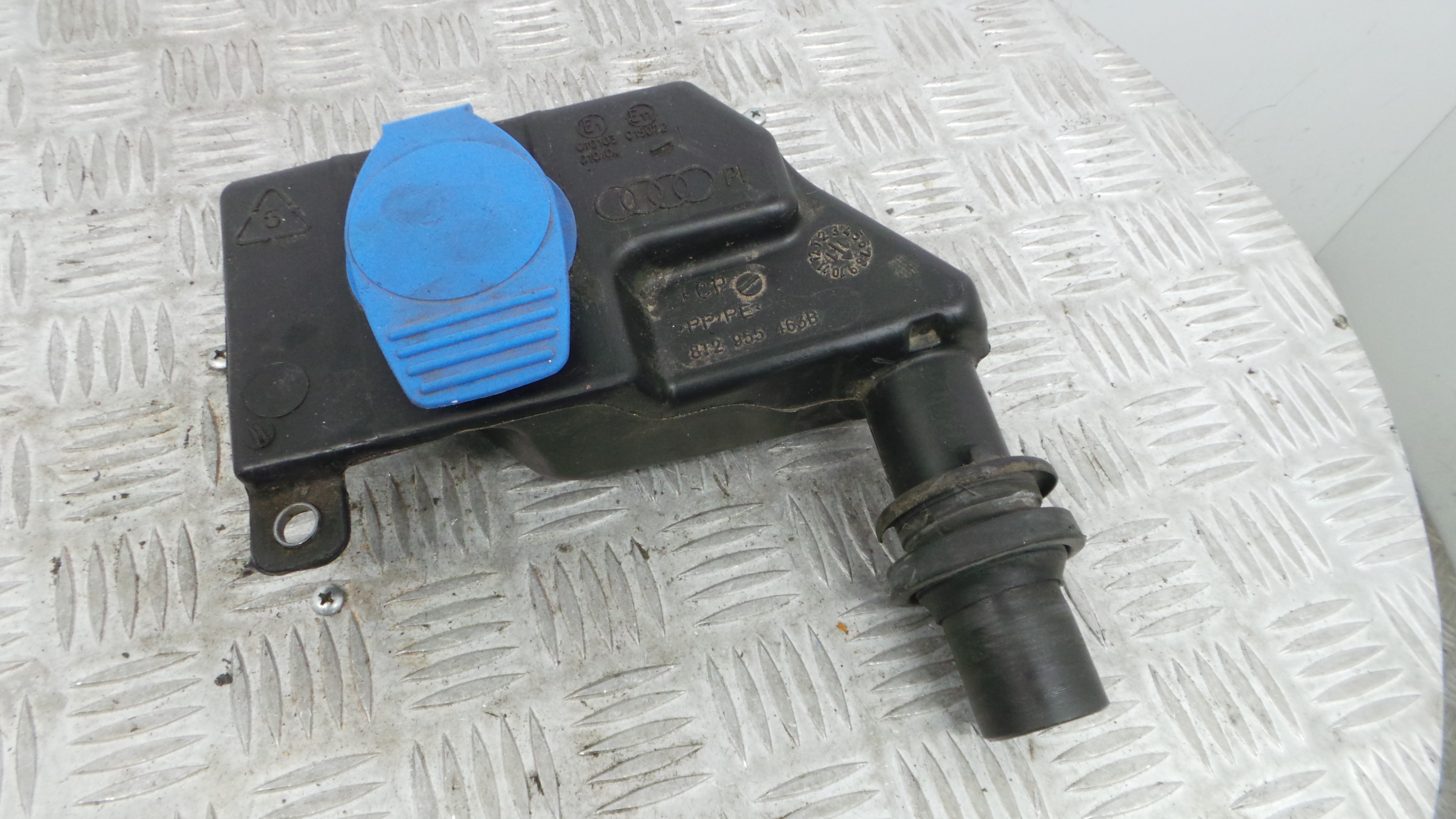 Deposito Reservatório Limpa Vidros Para Brisas 8T2955463B - AUDI A4 B8 (8K2)-36206497