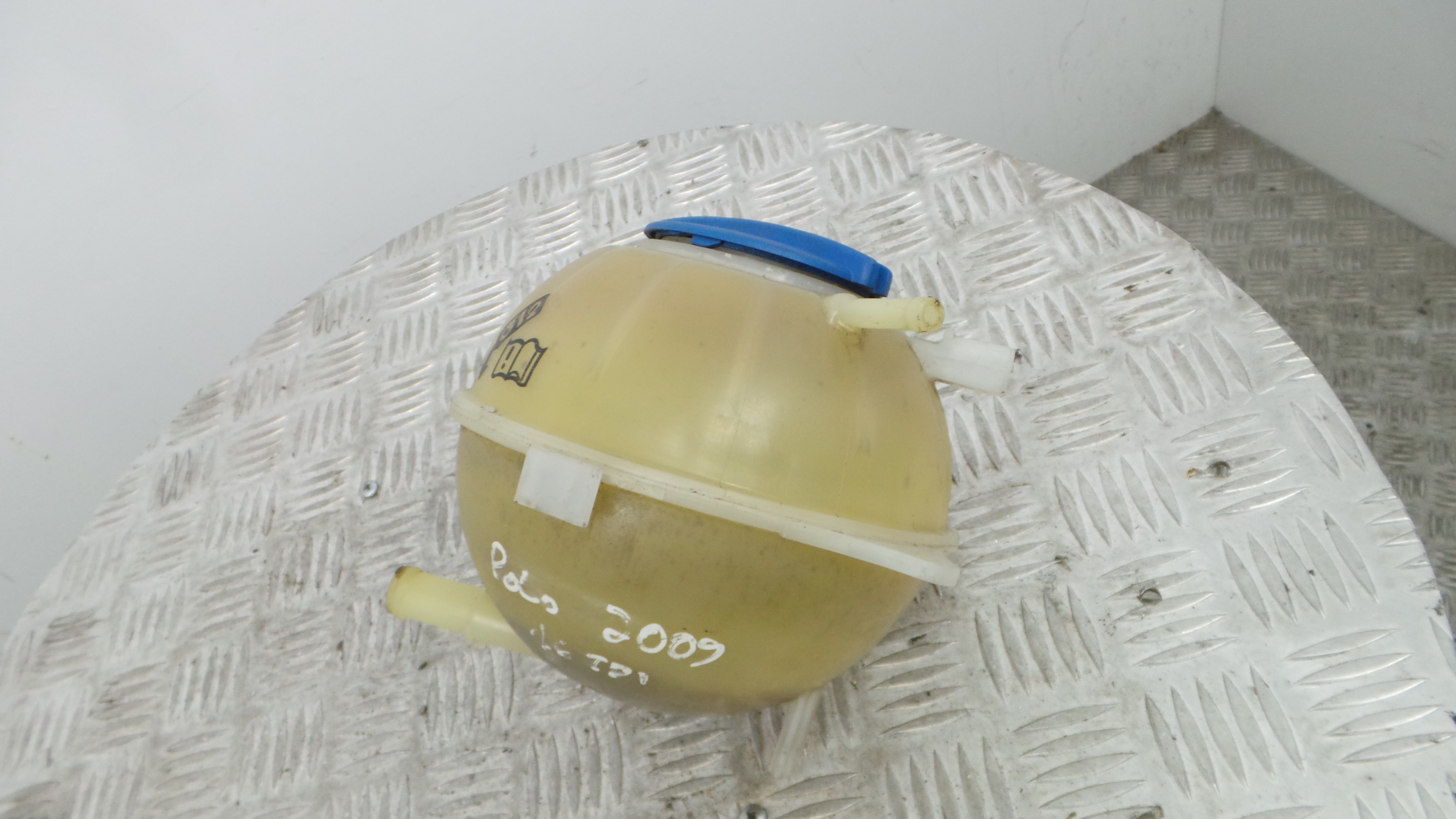 Depósito Água Radiador / Vazo de Expansao 6Q0121407B - VW POLO V (6R1, 6C1)-36206543