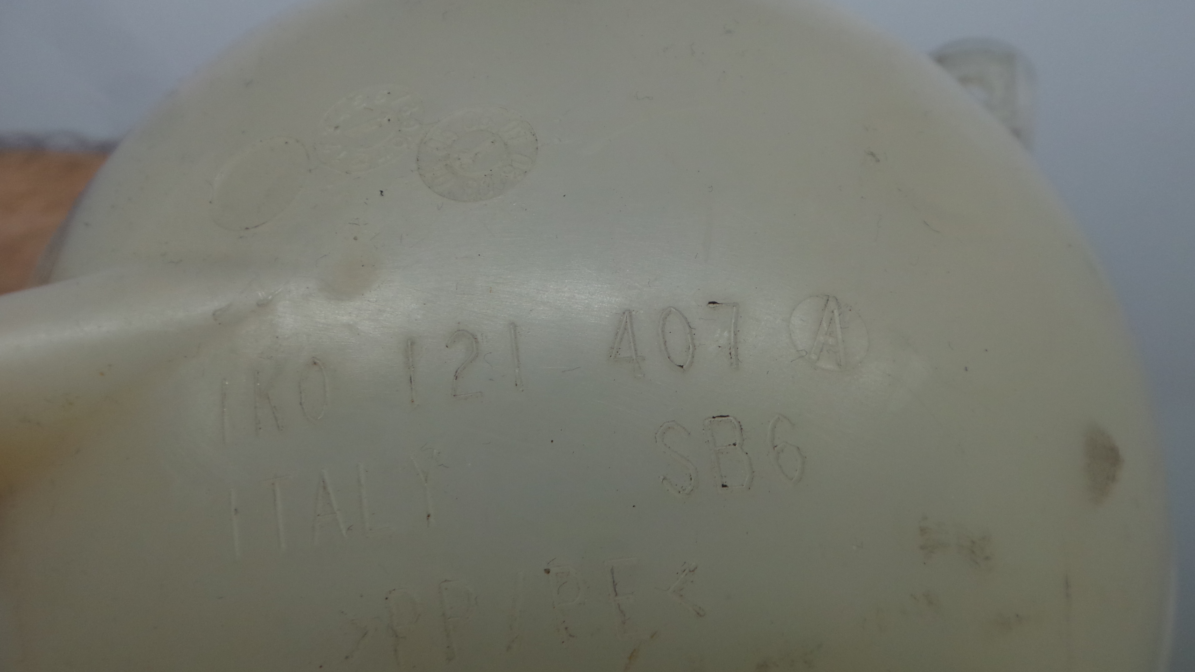 Depósito Água Radiador / Vazo de Expansao 1K0121407A - VW GOLF V (1K1)-36206577