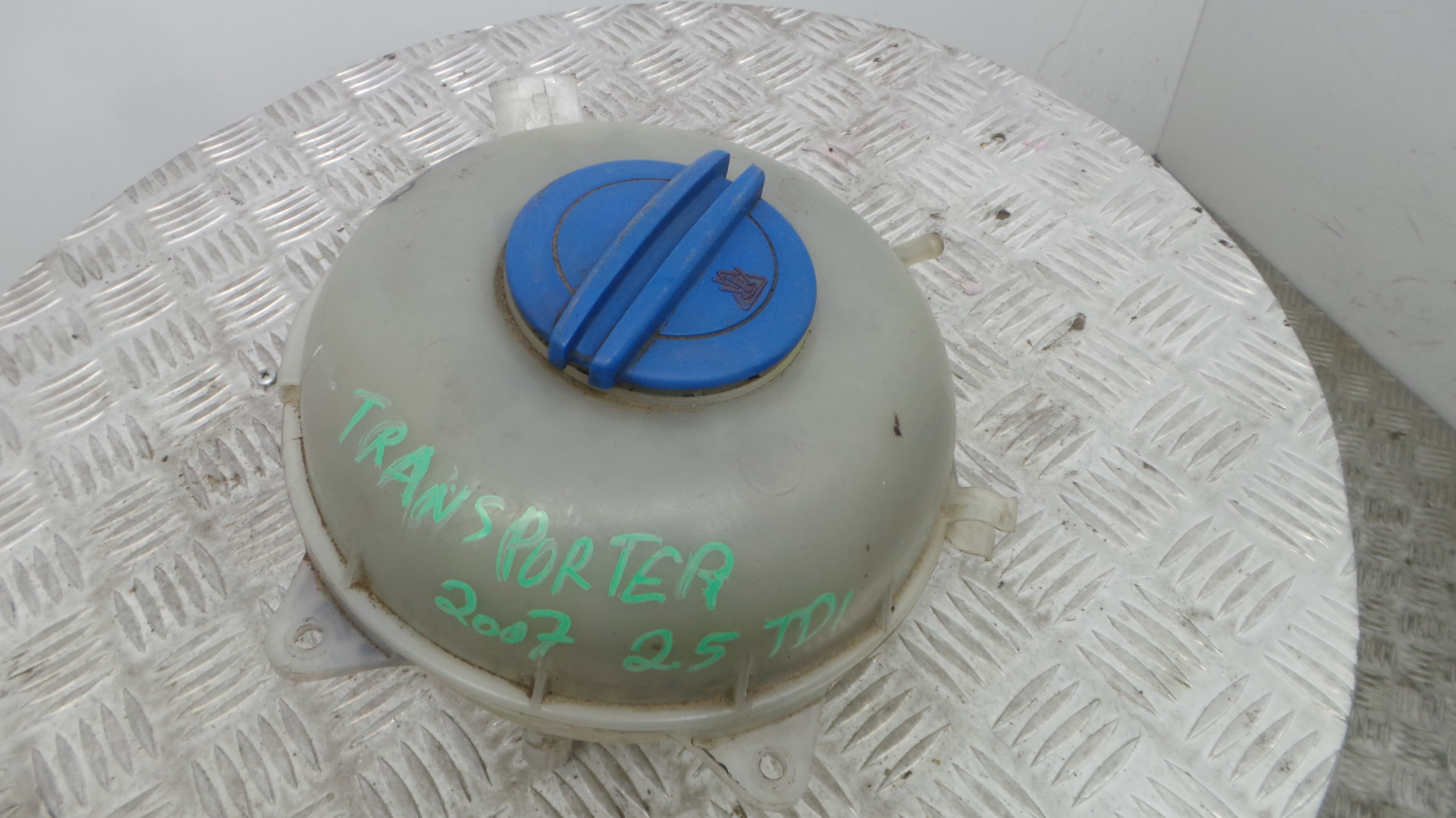 Depósito Água Radiador / Vazo de Expansao 7H0121407B - VW TRANSPORTER Mk V Caixa (7HA, 7HH, 7EA, 7-36206637