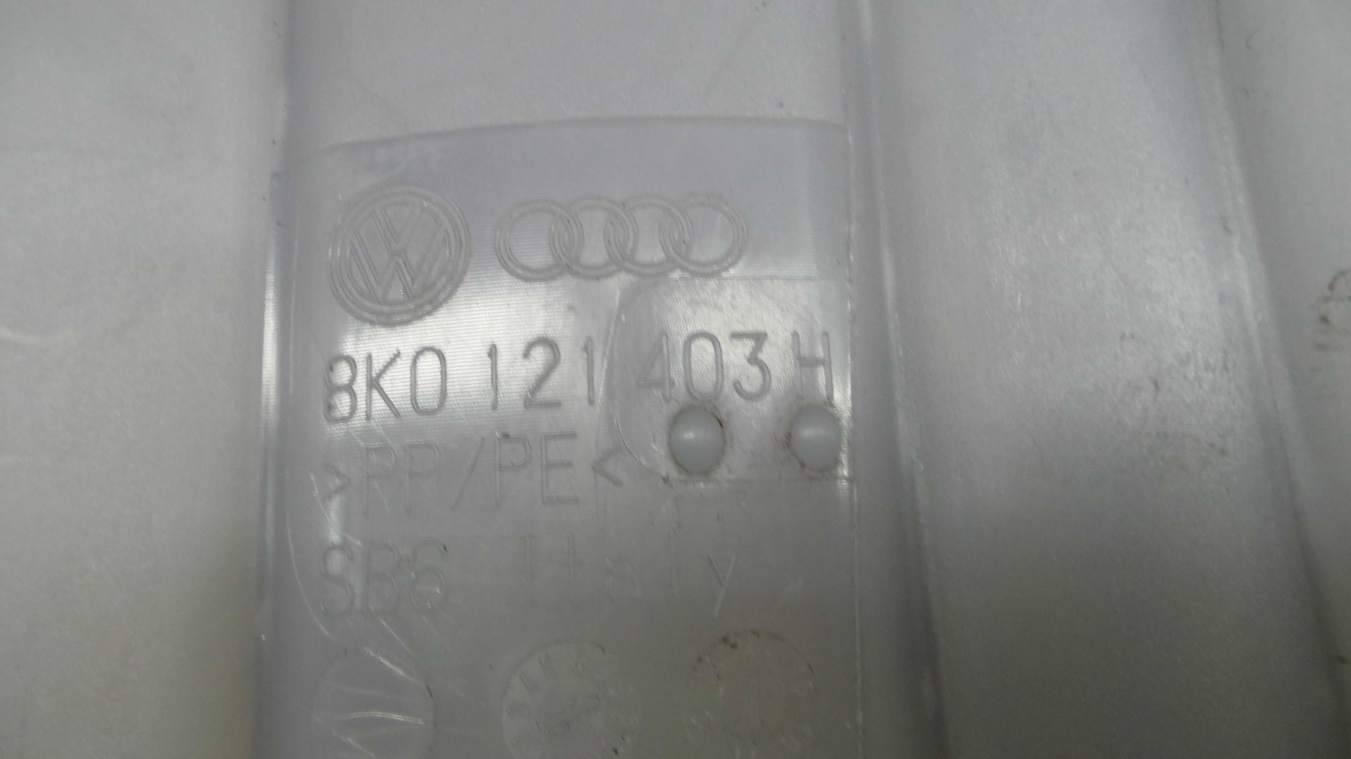 Depósito Água Radiador / Vazo de Expansao 8K0121403H - AUDI A4 B8 Avant (8K5)-36206661