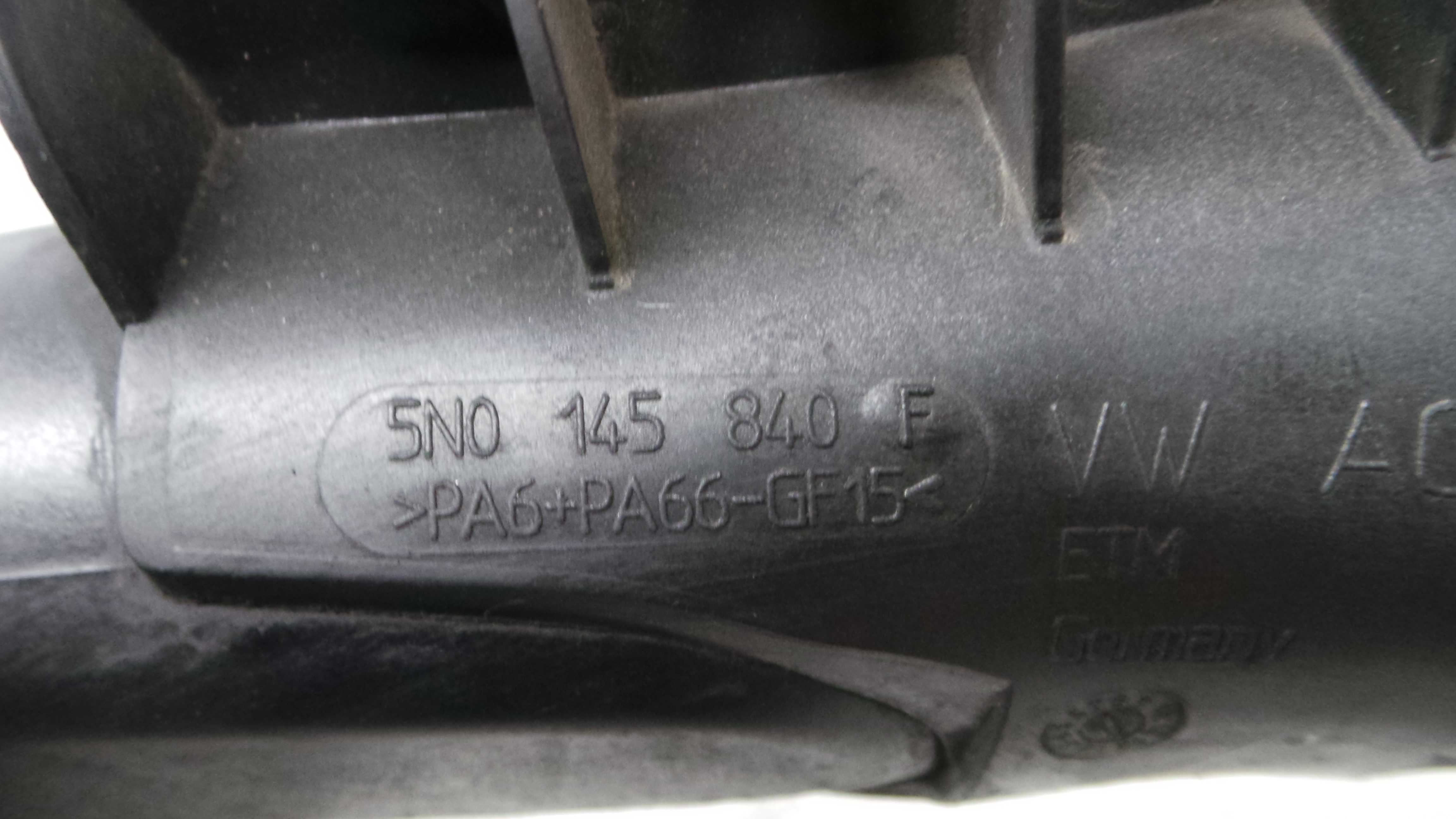 Tubo Intercooler 5N0145840F - VW PASSAT B6 (3C2)-36206886