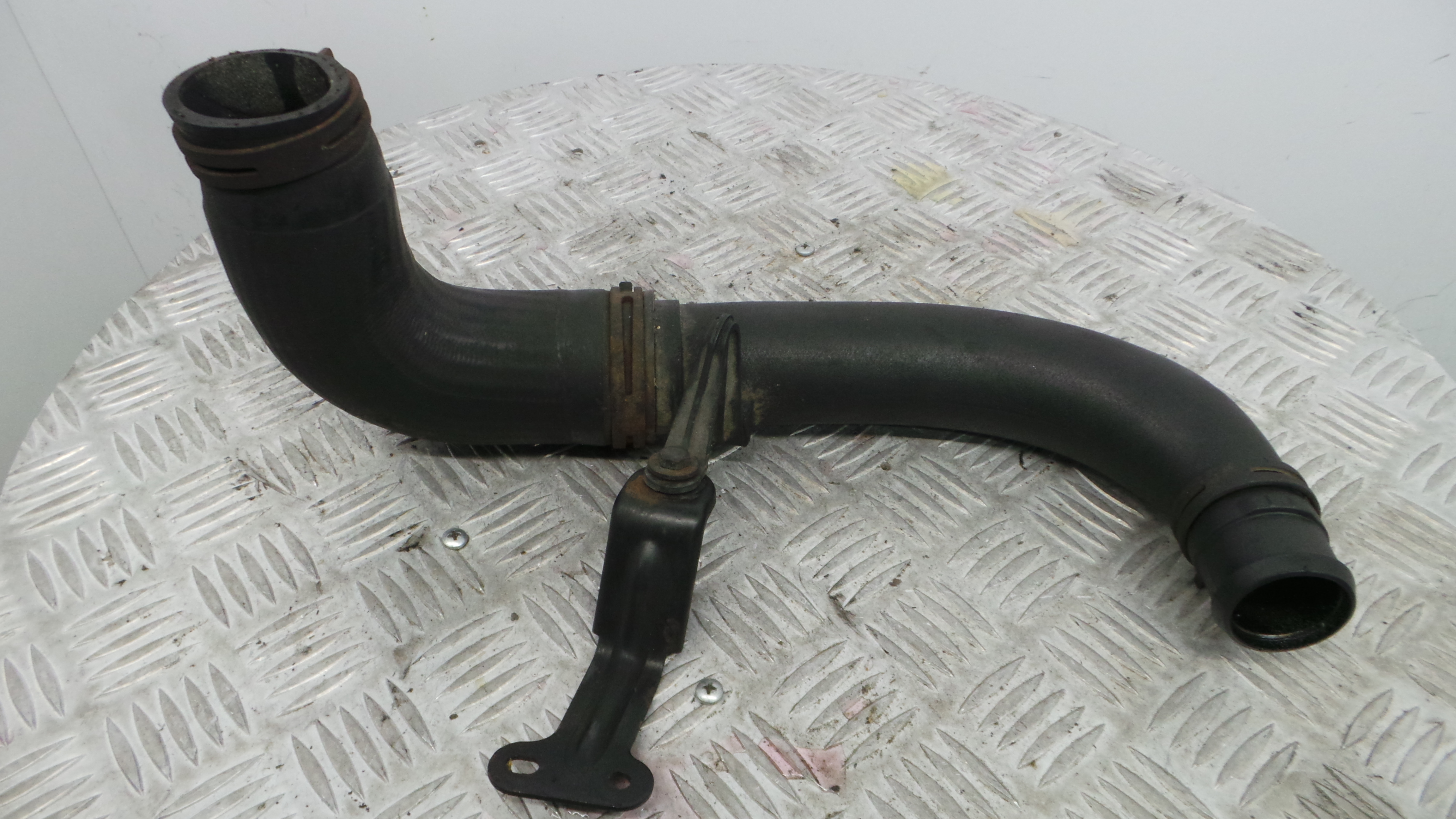 Tubo Intercooler 6Q0145770G - VW POLO (9N_, 9A_)-36206889 Tubo Intercooler 6Q0145770G - VW POLO (9N_, 9A_)-36206889