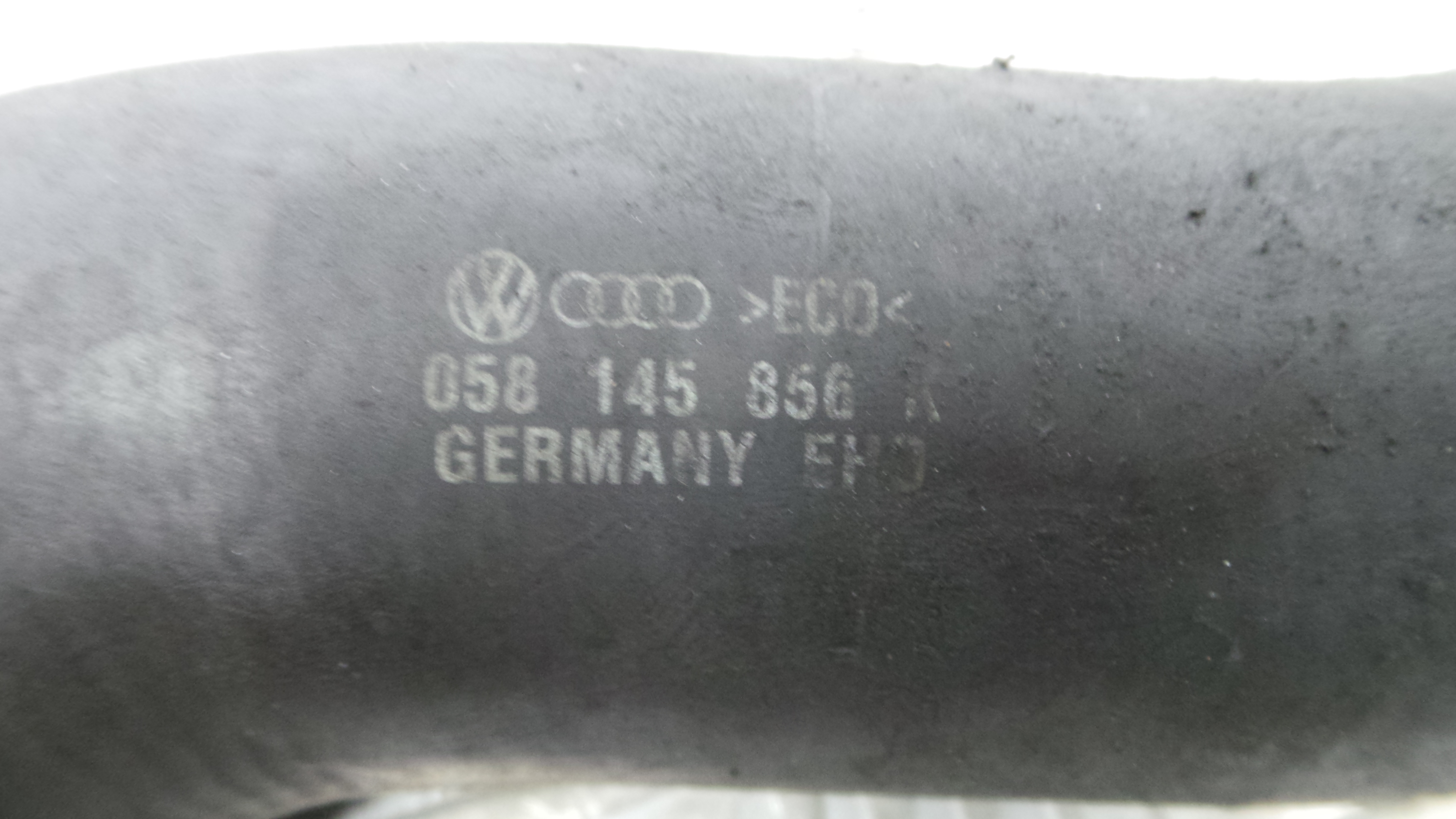 Tubo Intercooler 058145856K - AUDI A4 B6 (8E2)-36206892