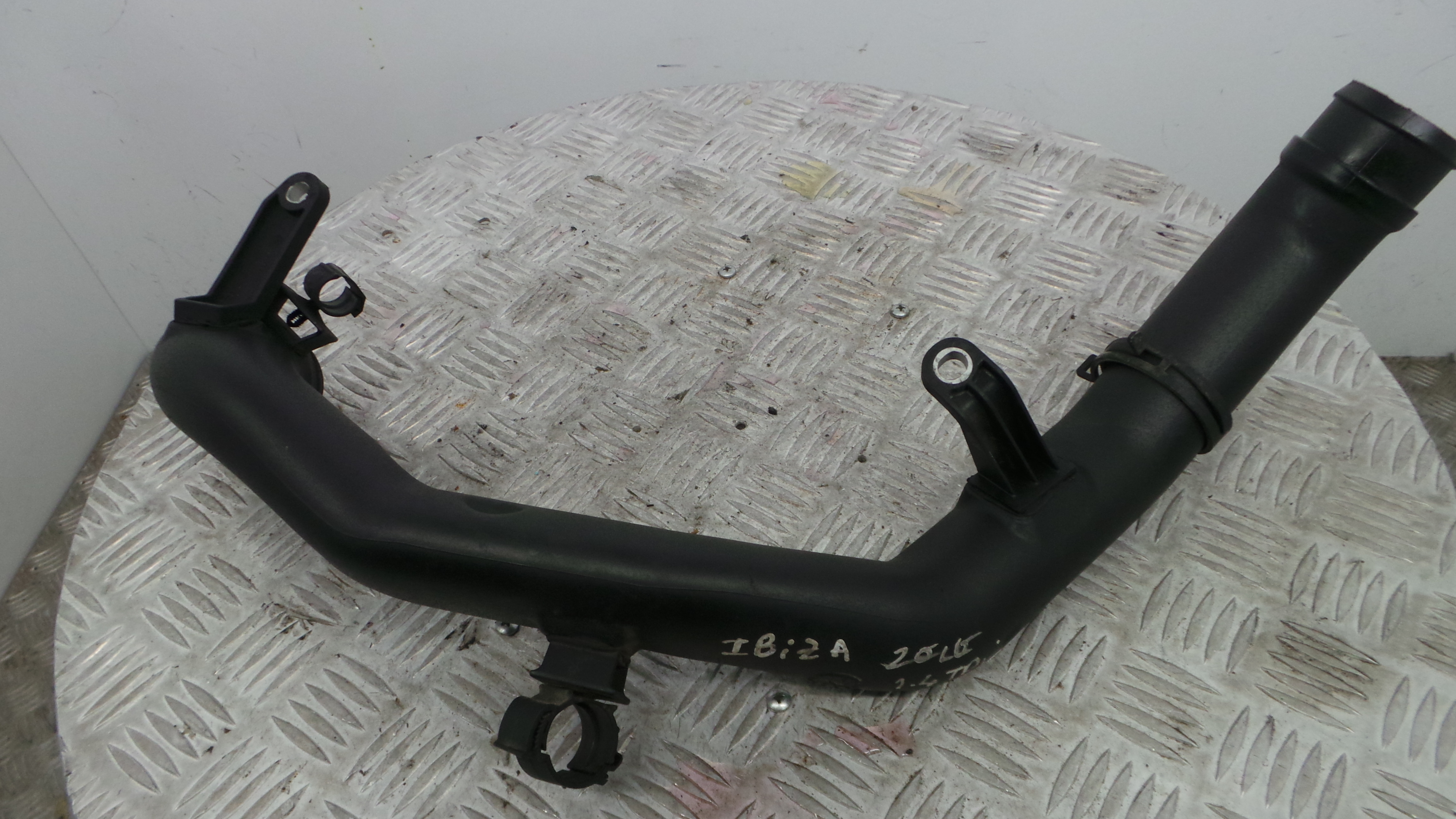 Tubo Intercooler 6J0145770 - SEAT IBIZA IV (6J5, 6P1), IBIZA Mk IV (6J5, 6P1)-36206995