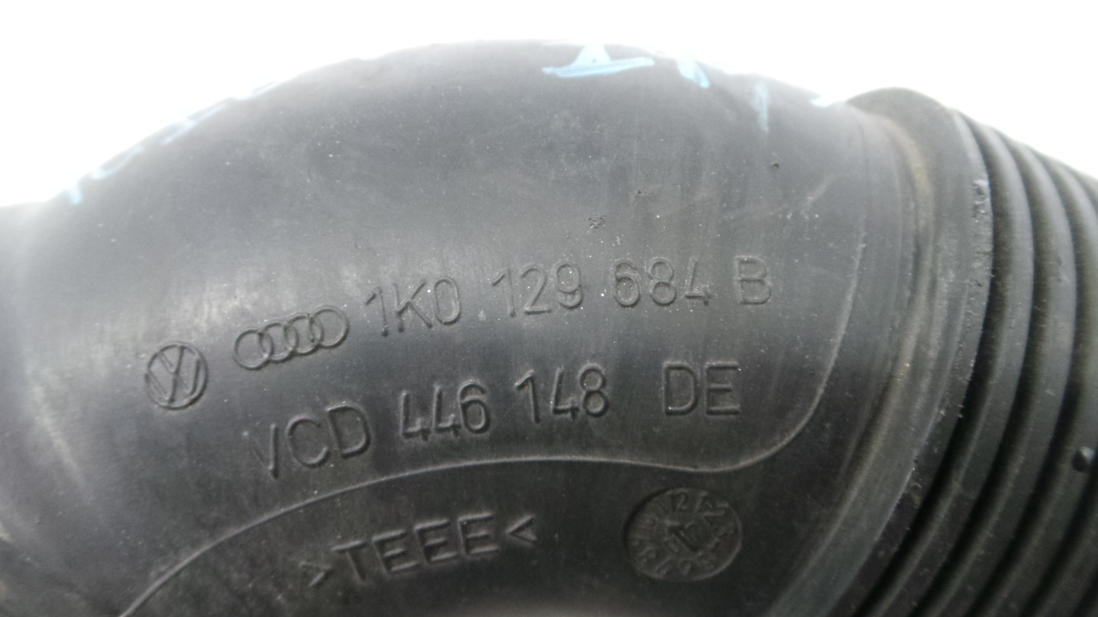 Tubo Caixa Filtro Ar 1K0129684B - VW GOLF V (1K1)-36207035