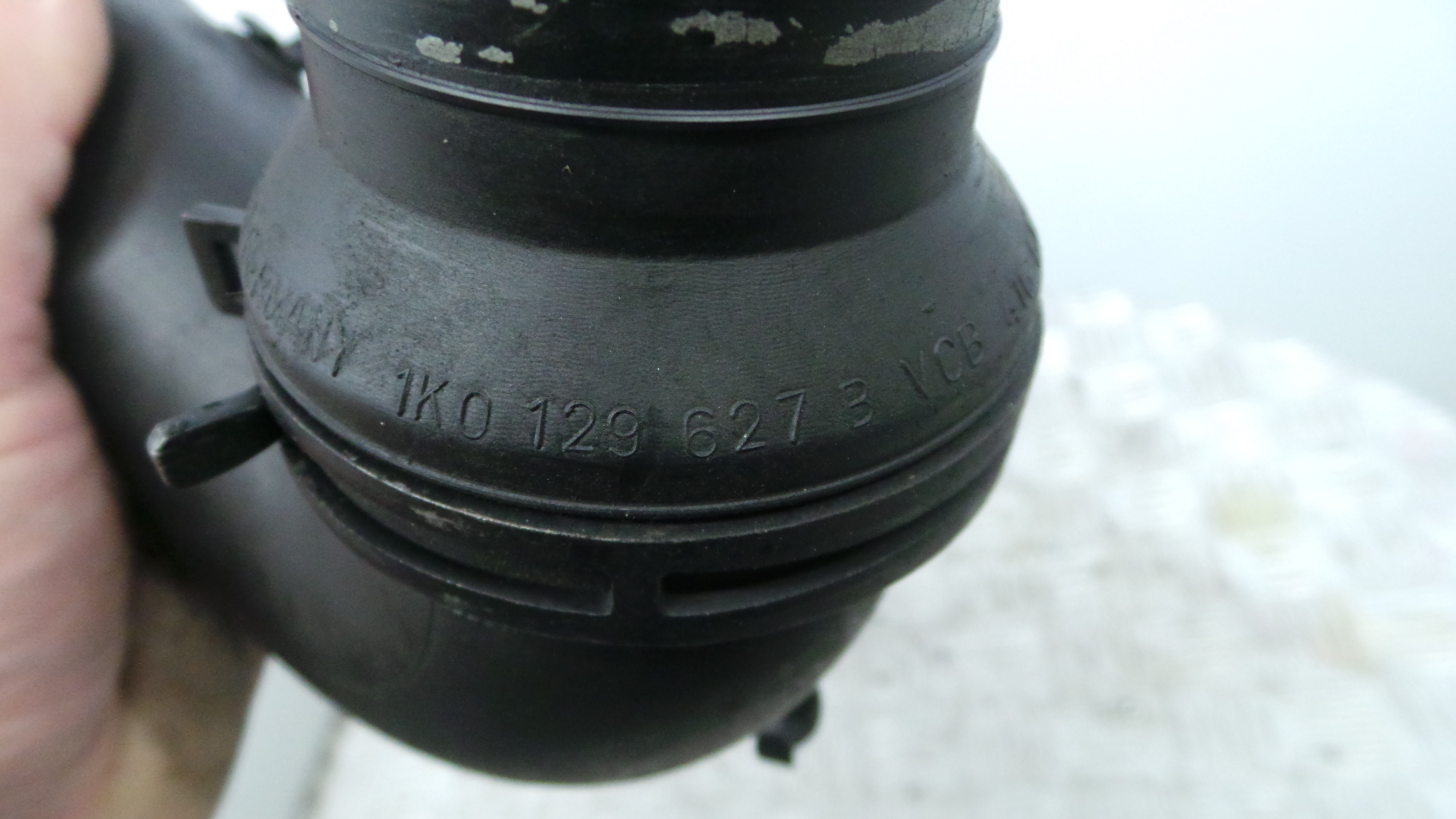 Tubo Intercooler 1K129654AD - VW GOLF V (1K1)-36207077