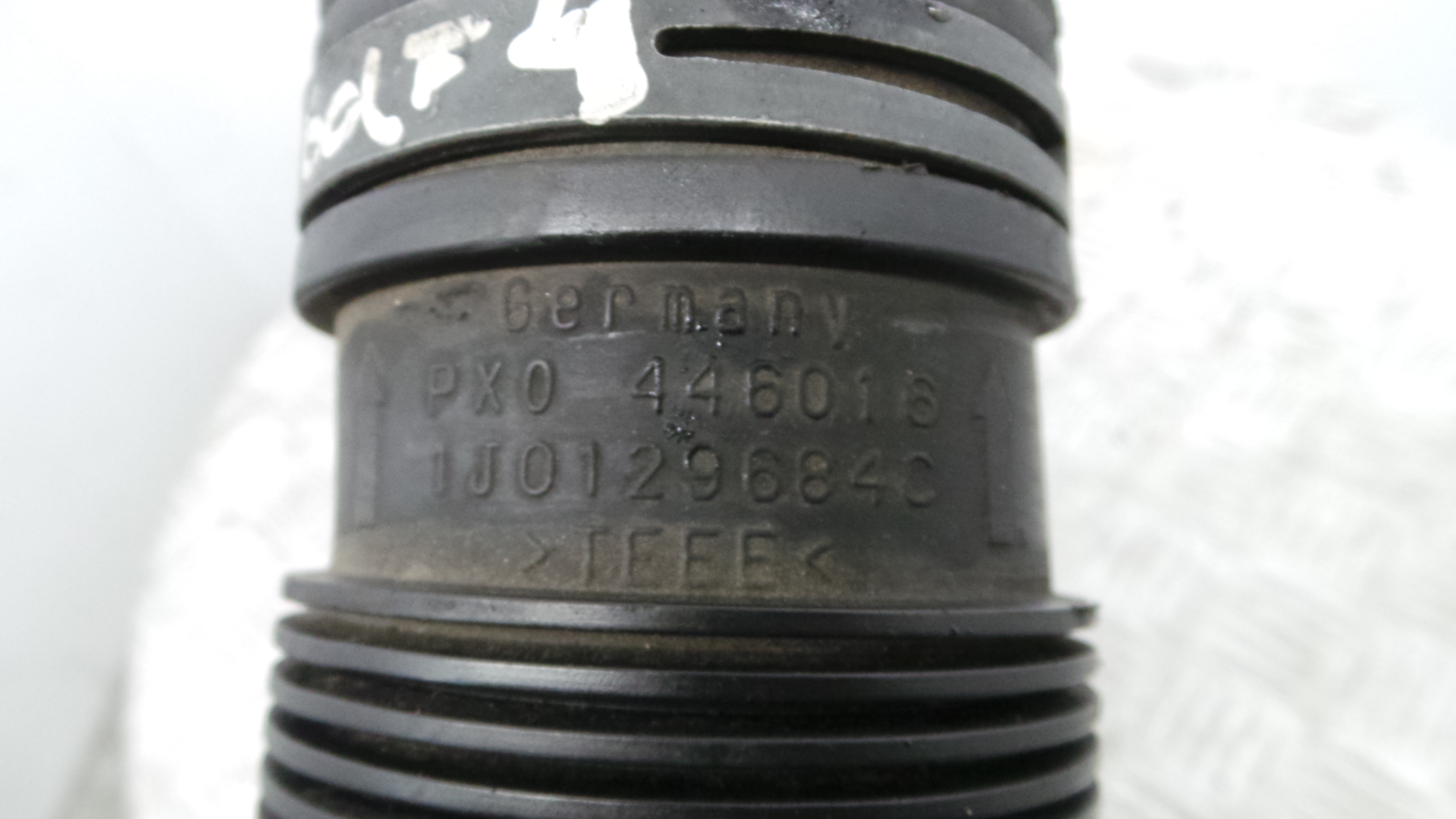 Tubo Caixa Filtro Ar 1J0129684C - VW GOLF IV (1J1), GOLF Mk IV (1J1)-36207101