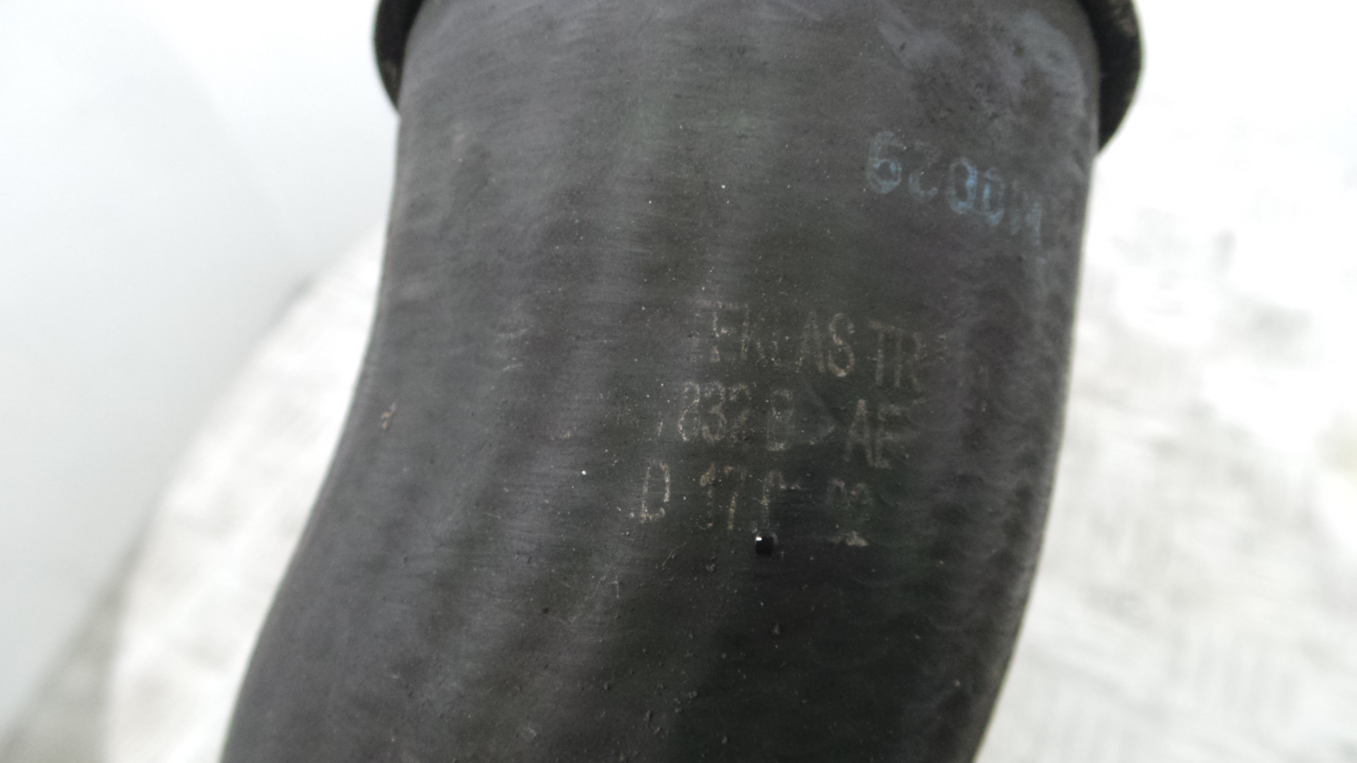 Tubo Intercooler  - VW GOLF V (1K1)-36207209