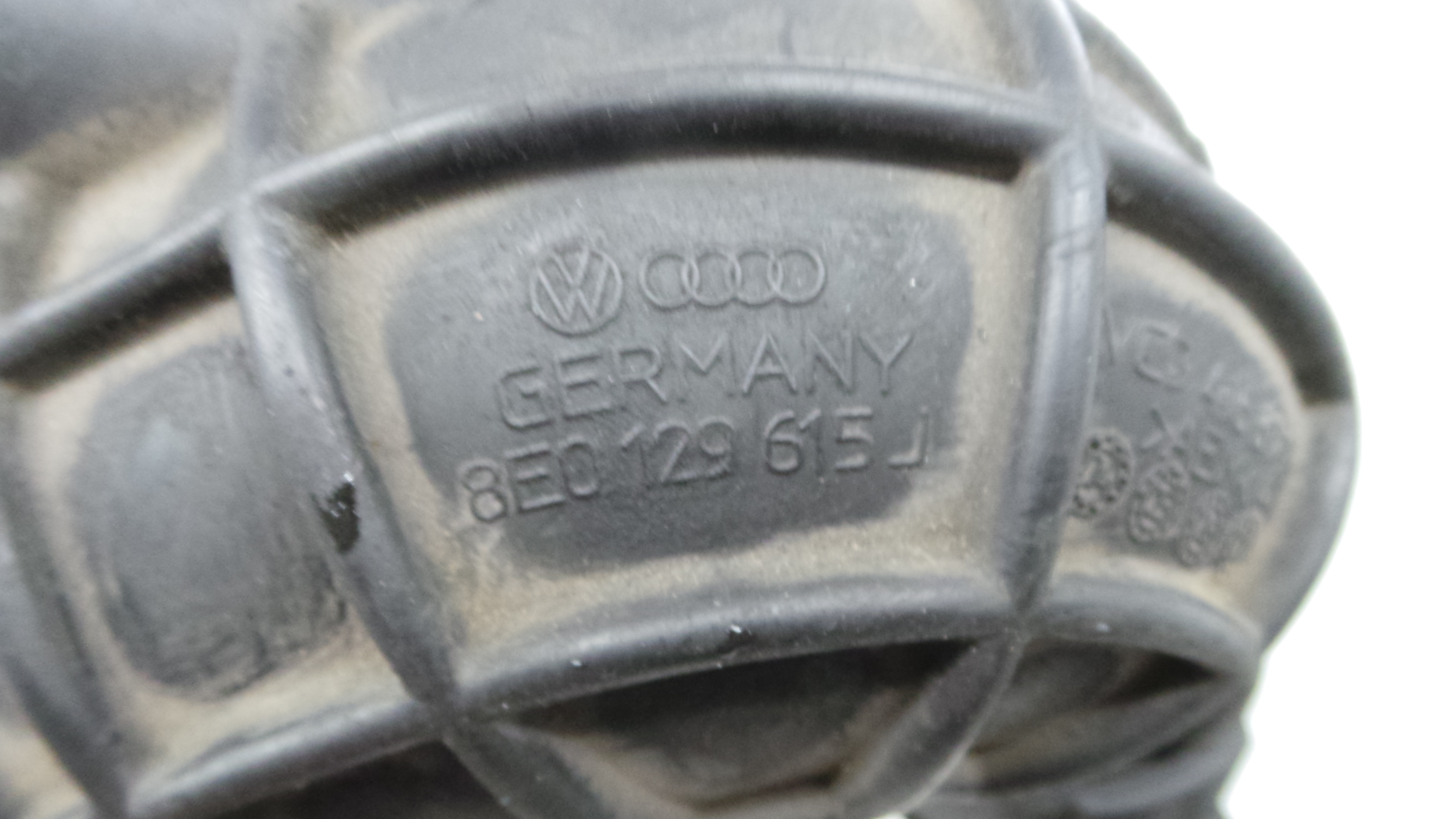 Tubo Intercooler 8E0129615J - AUDI A4 B7 (8EC)-36207232