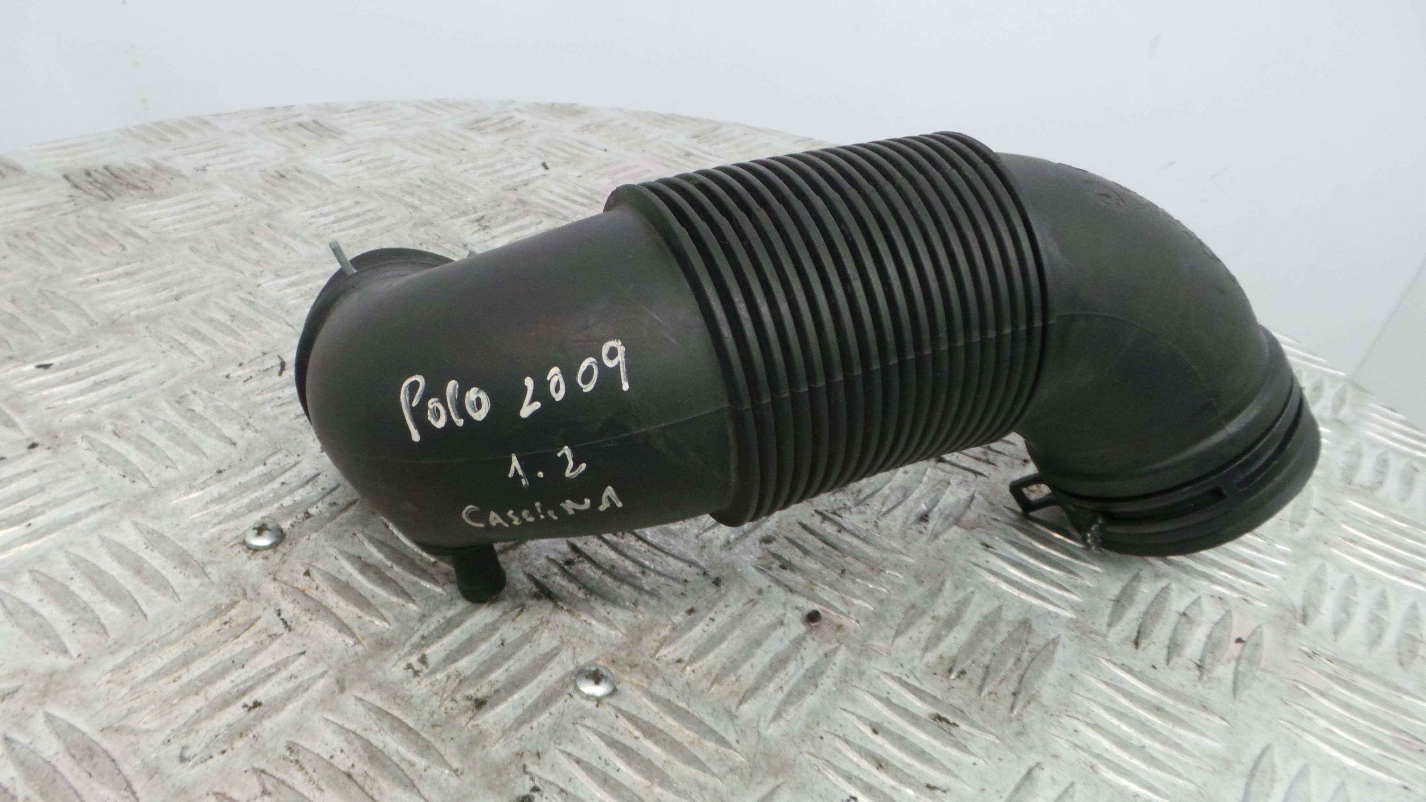 Tubo Caixa Filtro Ar 6Y0129684B - VW POLO V (6R1, 6C1)-36207259