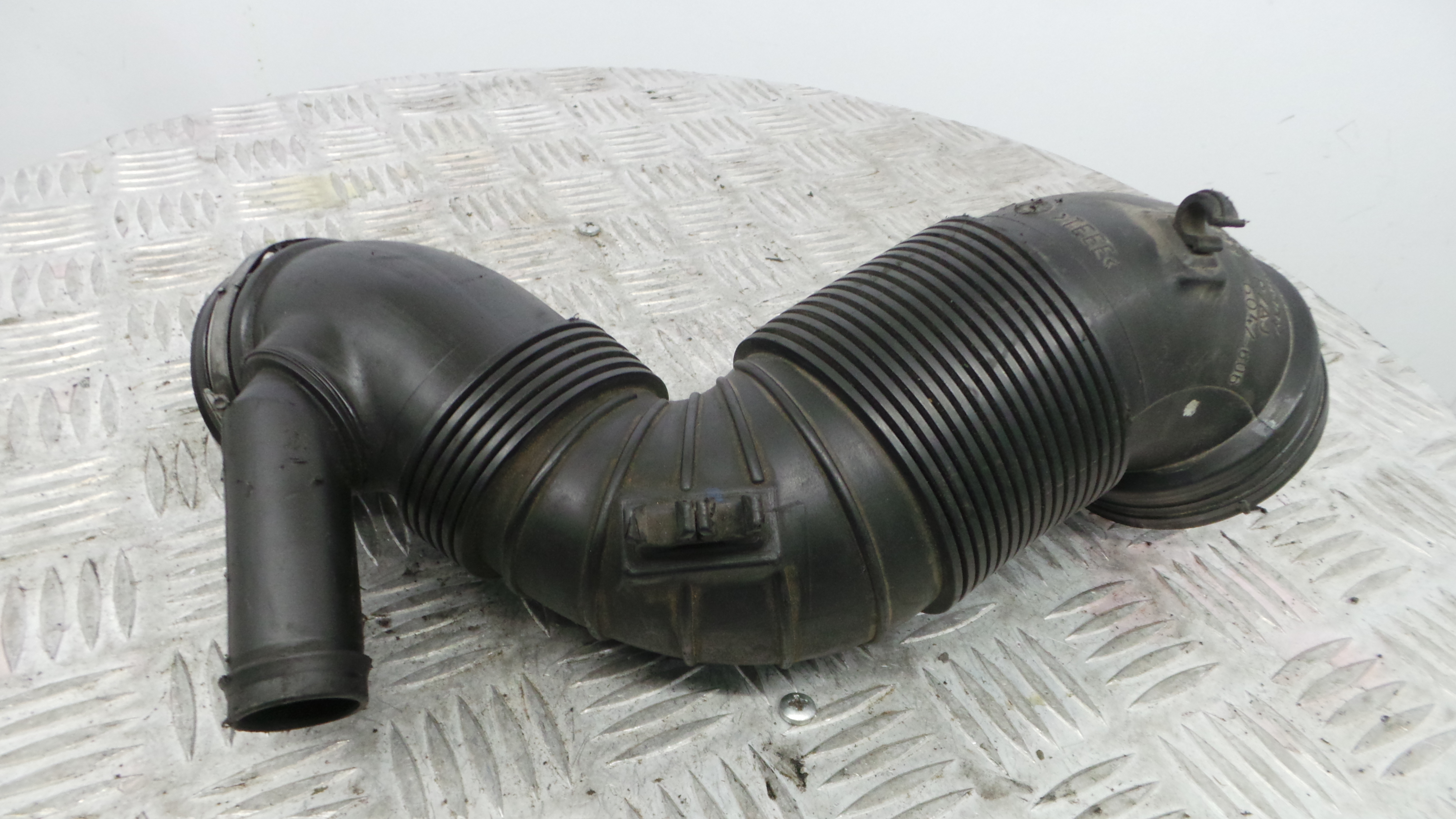 Tubo Caixa Filtro Ar 3C0129654P - AUDI A3 (8P1)-36207262