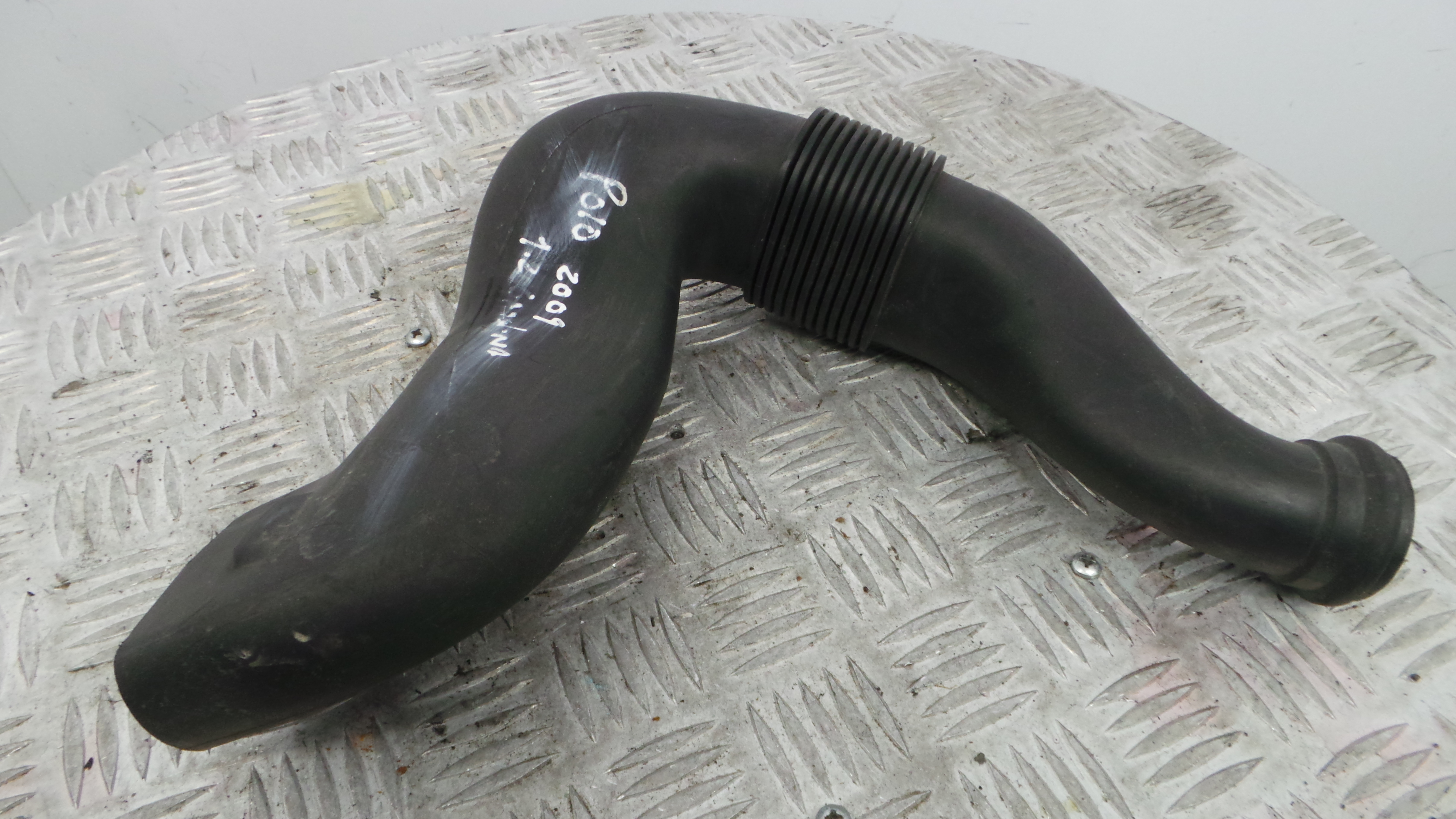 Tubo Caixa Filtro Ar 6Y0129618A - VW POLO V (6R1, 6C1)-36207265 Tubo Caixa Filtro Ar 6Y0129618A - VW POLO V (6R1, 6C1)-36207265