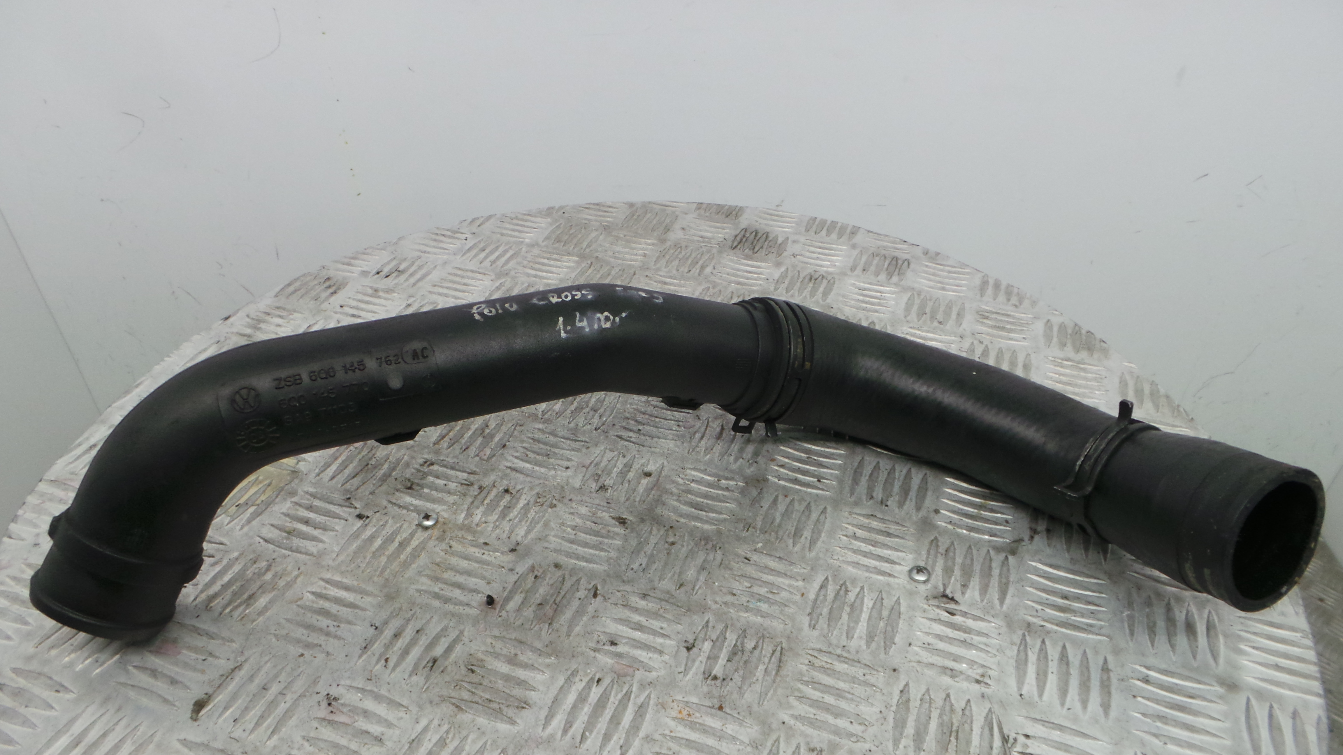 Tubo Intercooler 6Q0145770 - VW POLO (9N_, 9A_)-36207277 Tubo Intercooler 6Q0145770 - VW POLO (9N_, 9A_)-36207277