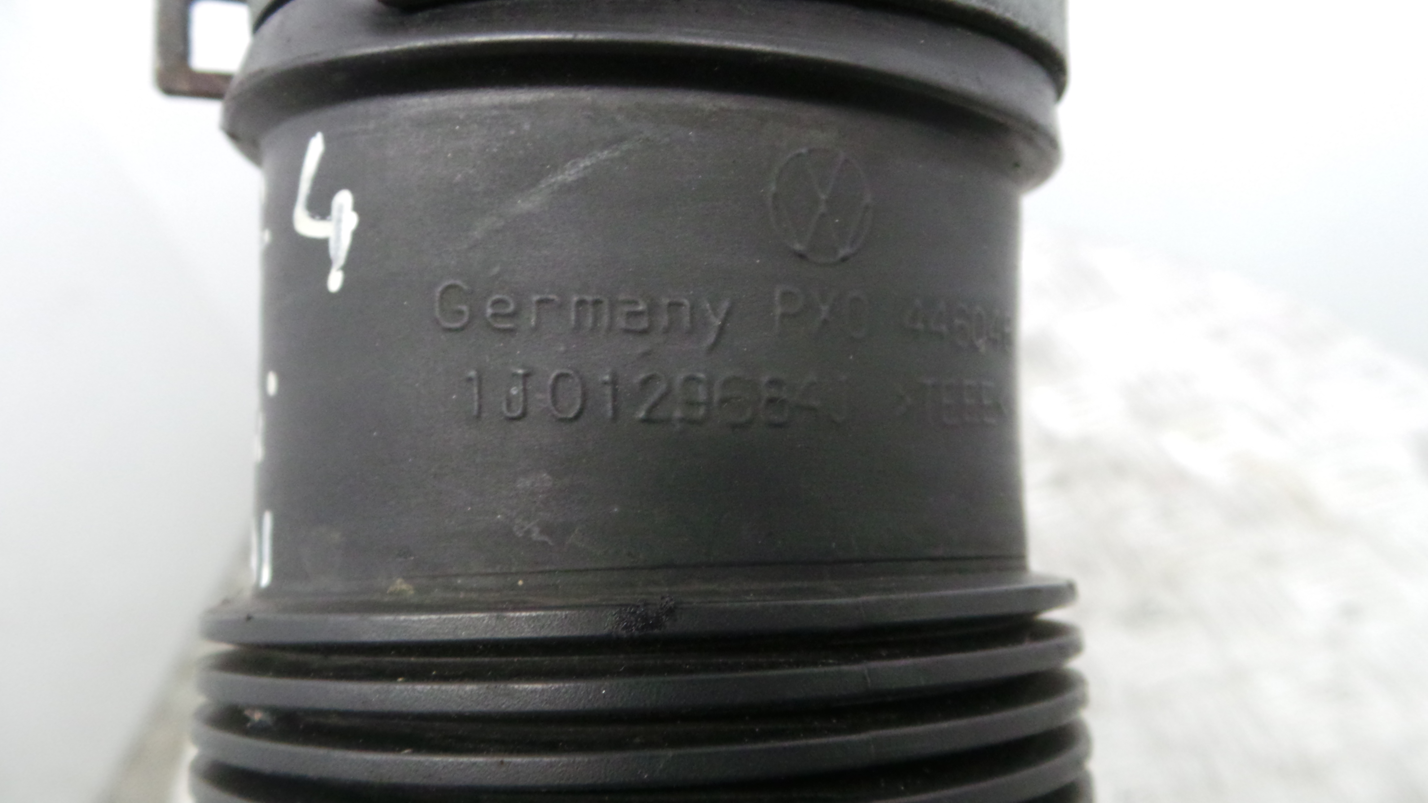 Tubo Caixa Filtro Ar 1J0129684J - VW GOLF IV (1J1), GOLF Mk IV (1J1)-36210215