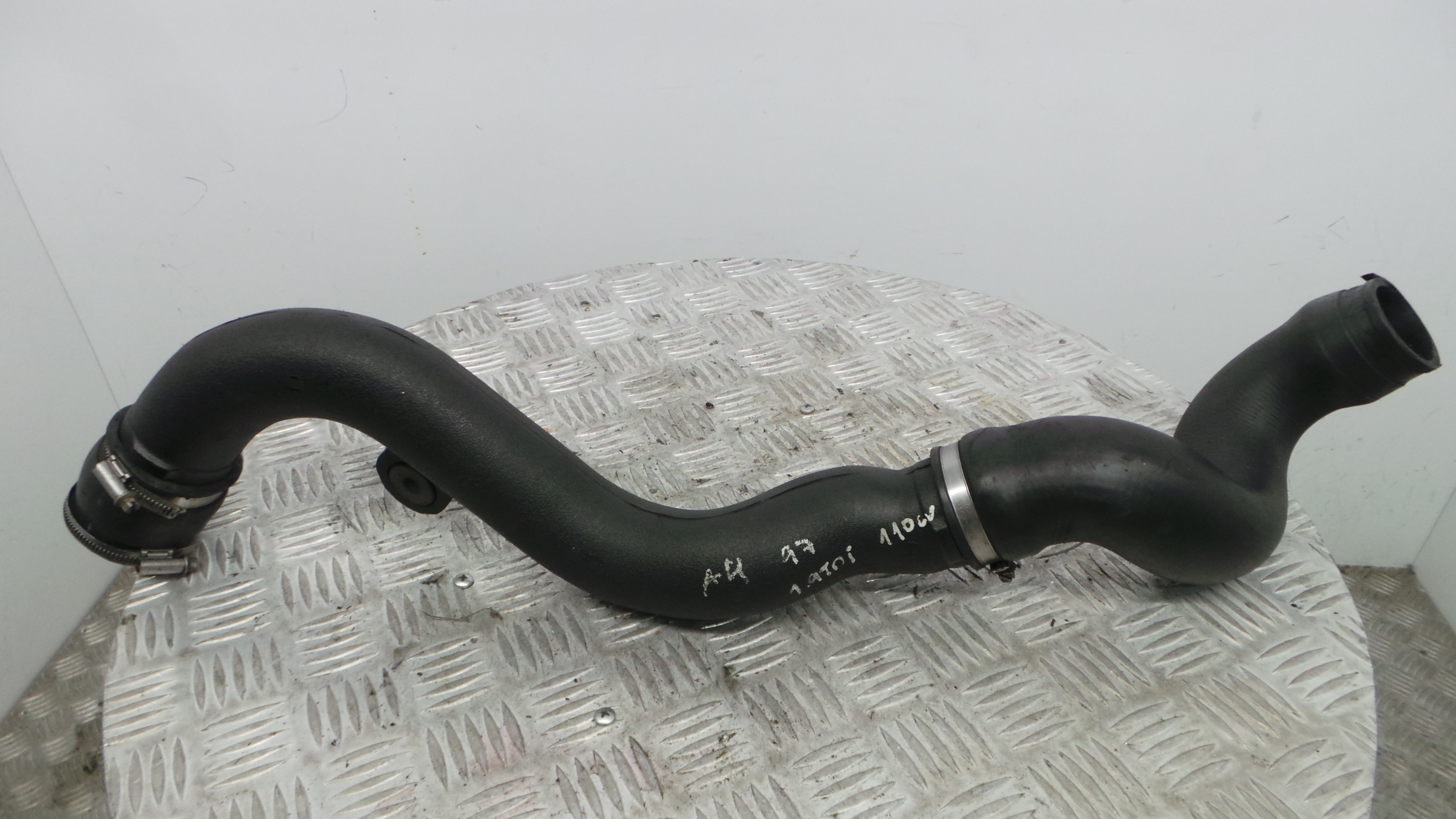 Tubo Intercooler 8D0145844A - AUDI A4 B5 (8D2)-36210246