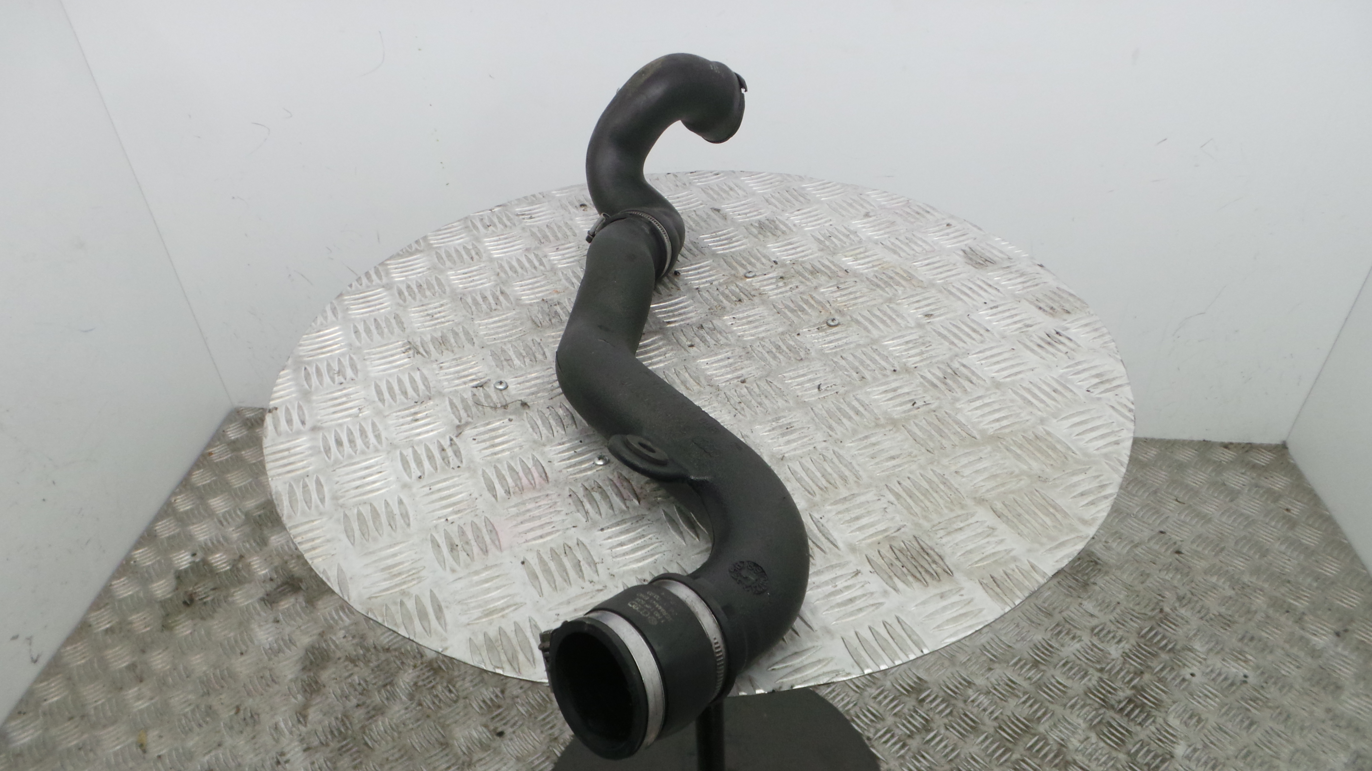 Tubo Intercooler 8D0145844A - AUDI A4 B5 (8D2)-36210246