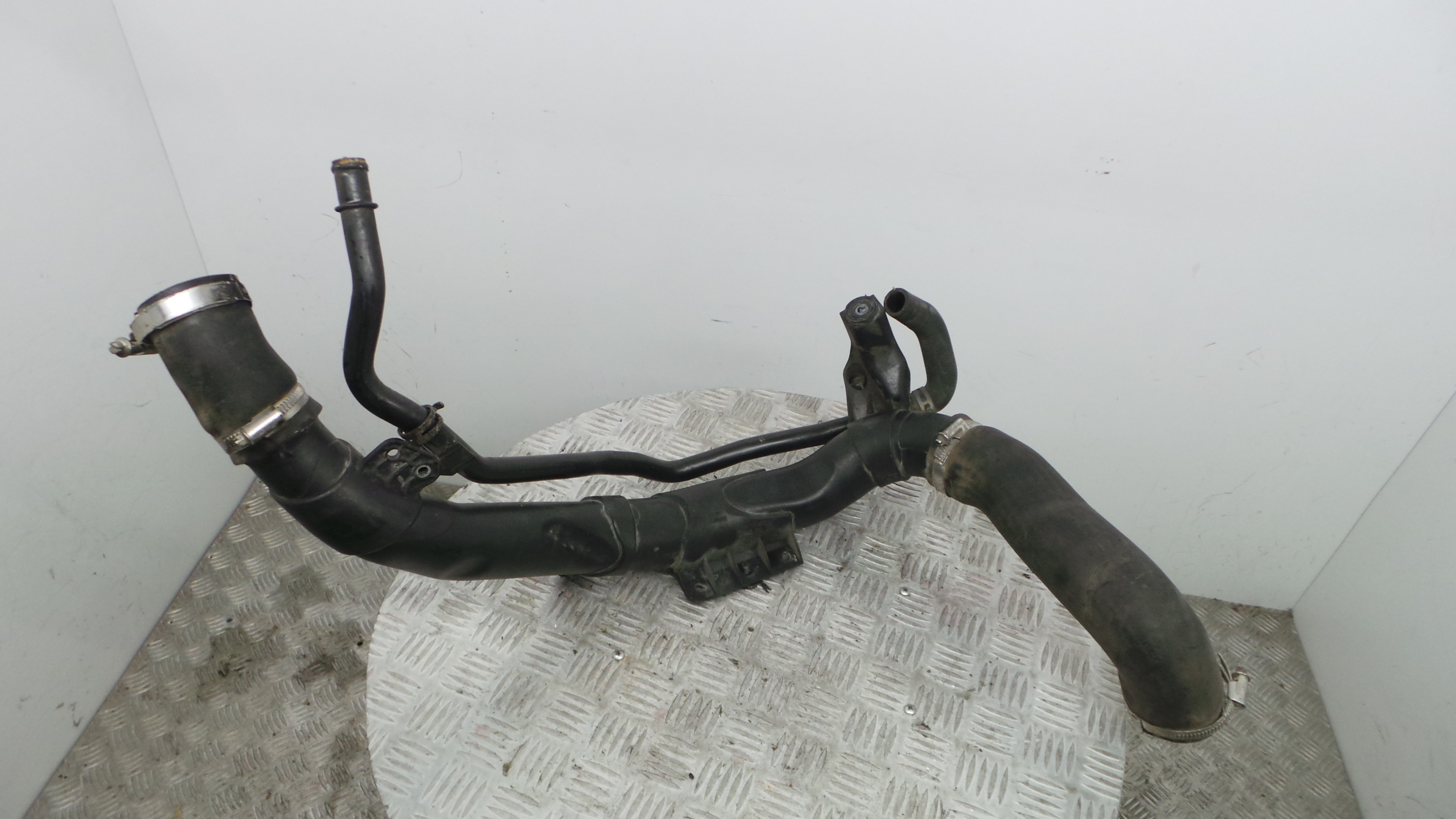 Tubo Intercooler 5N0145840F - AUDI A3 (8P1)-36210366