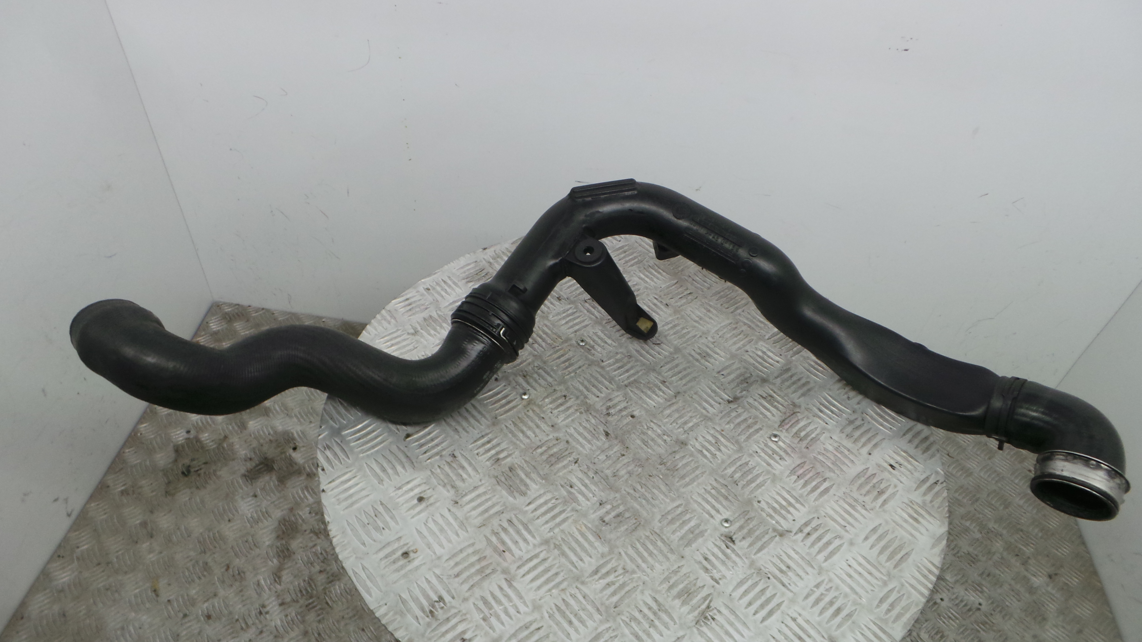 Tubo Intercooler 8E0145762B - AUDI A4 B6 (8E2)-36210402